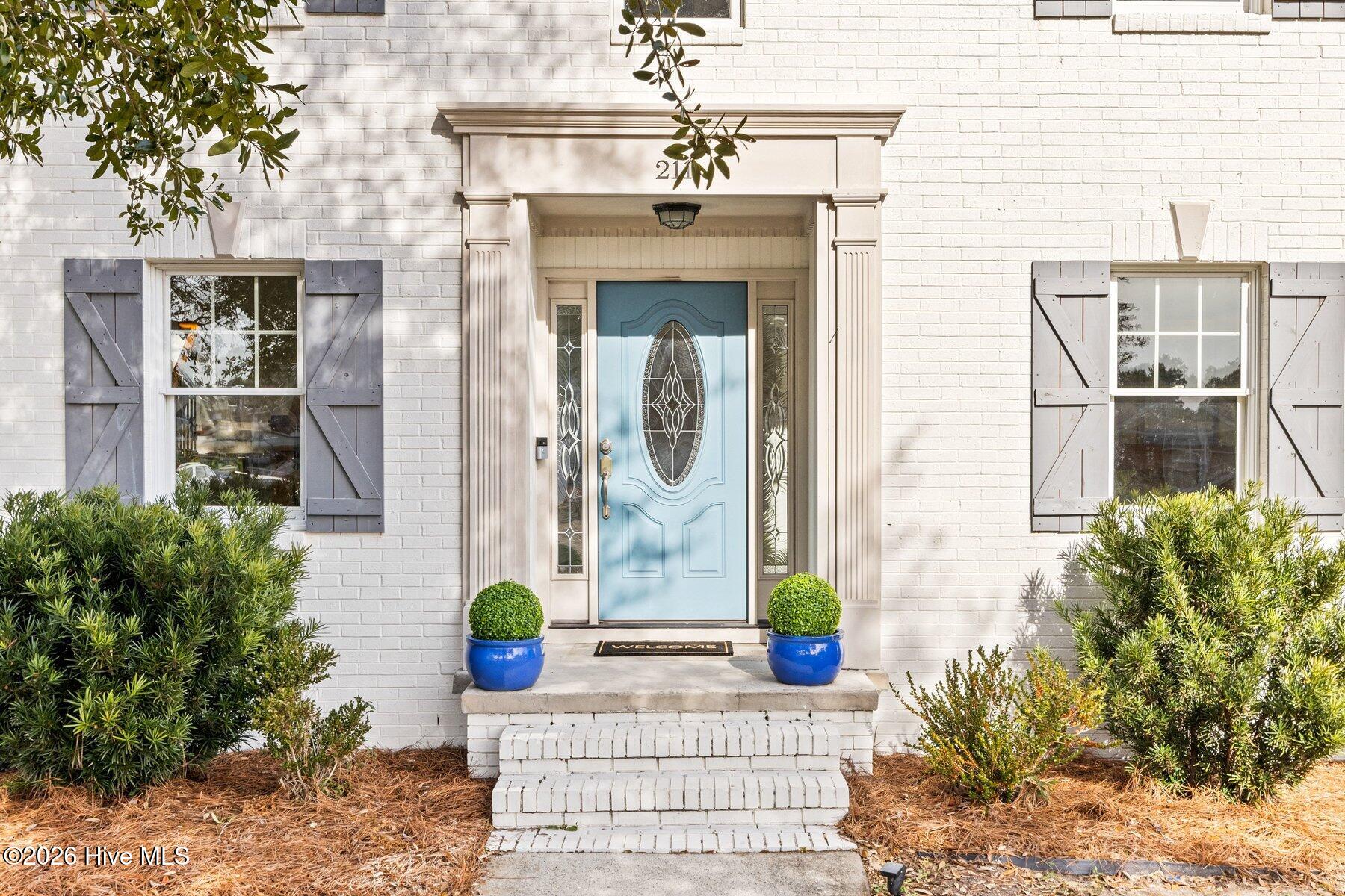 100551299 | Photo 11