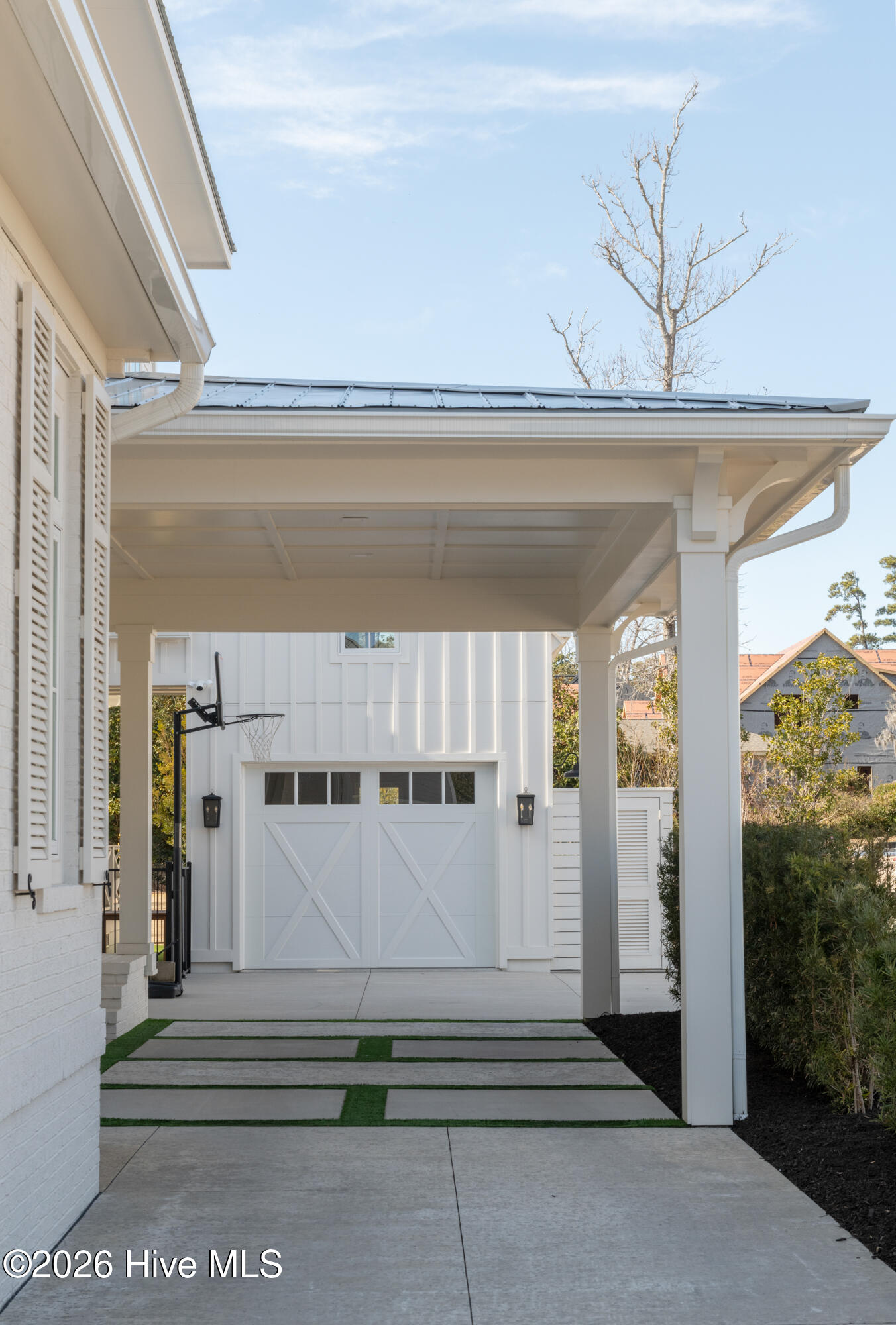 100553273 | Photo 37