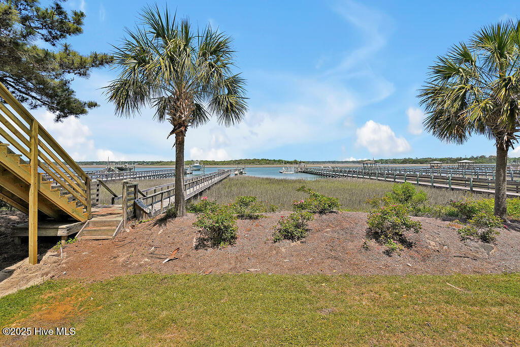 100508979 | Photo 104