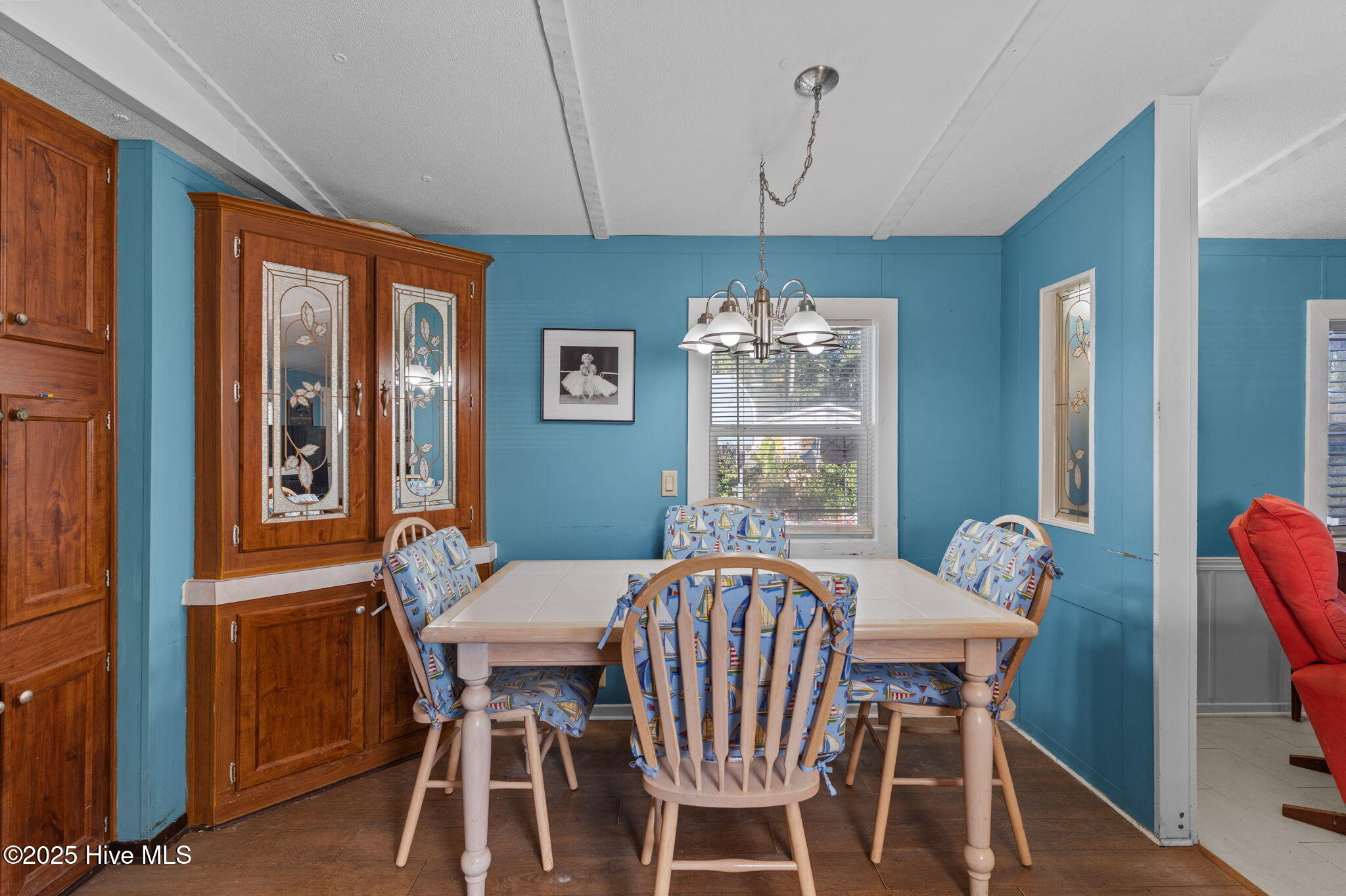 100539780 | Photo 18