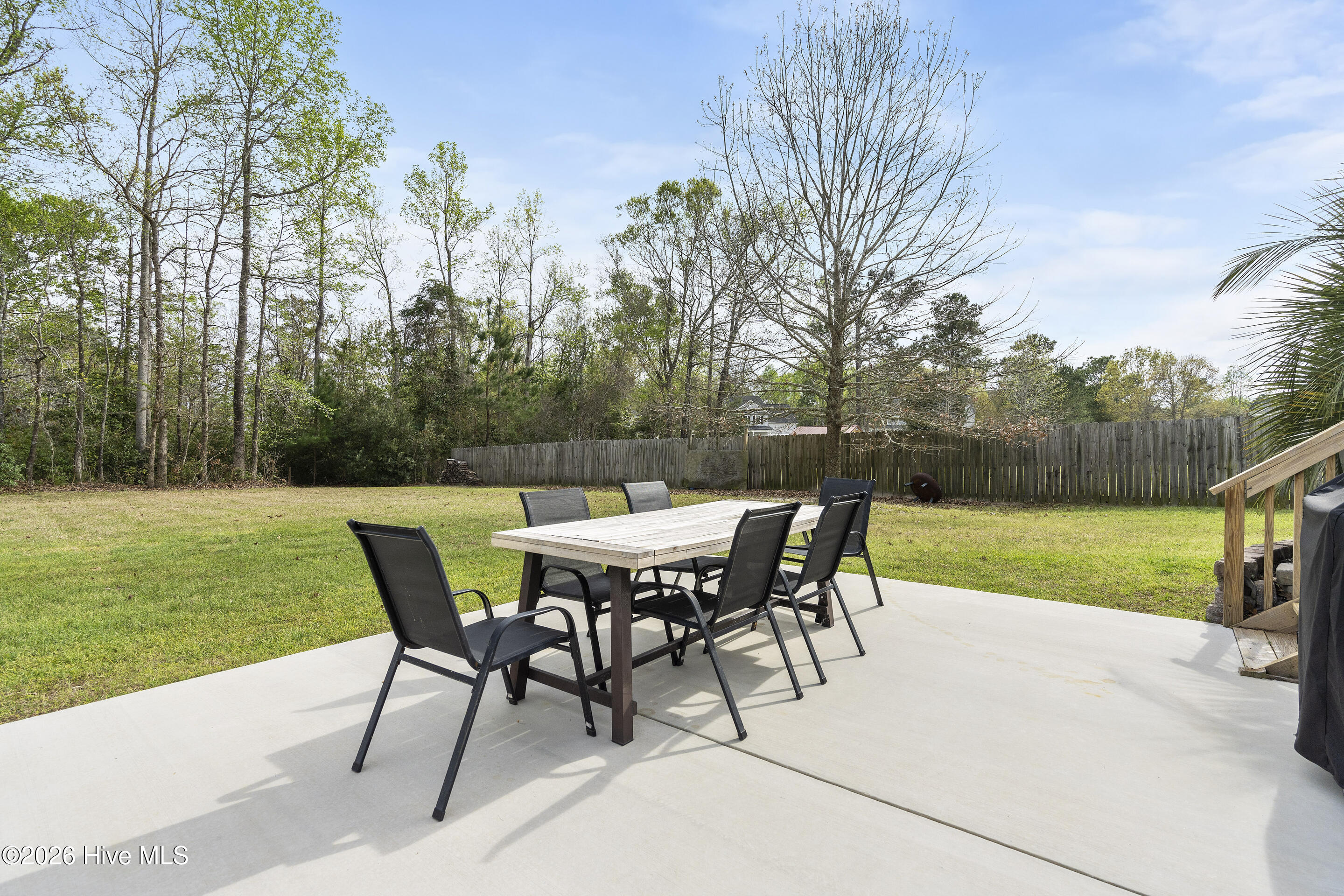 100550997 | Photo 10