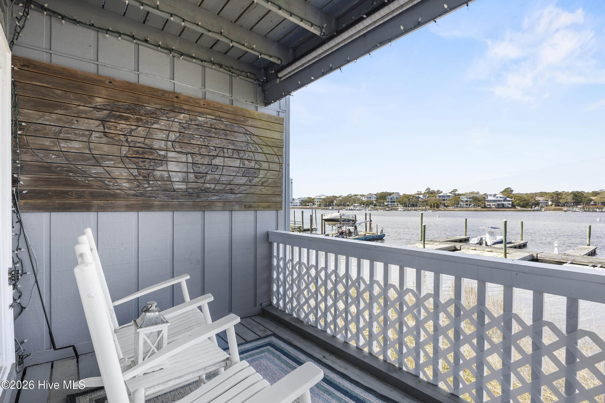 100559474 | Photo 35