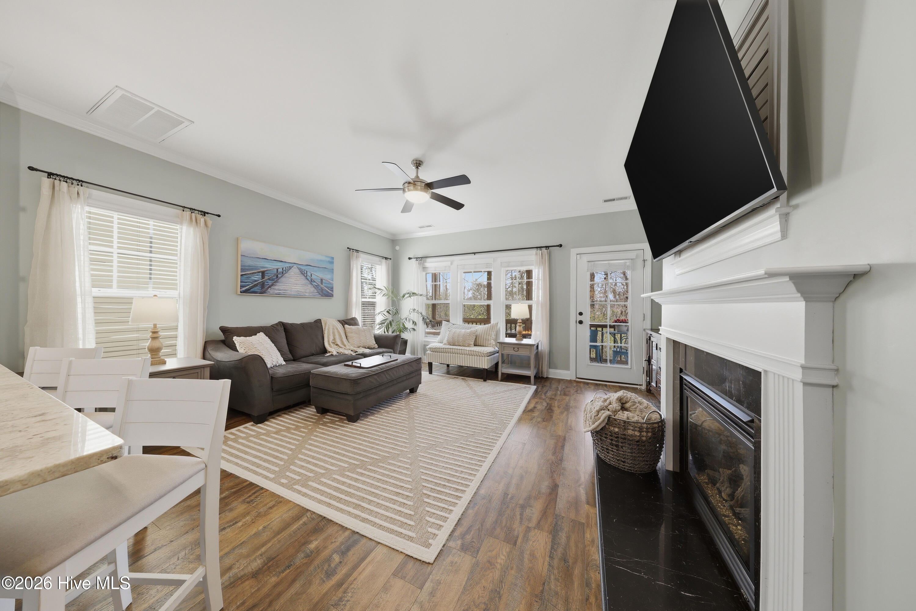 100563729 | Photo 17