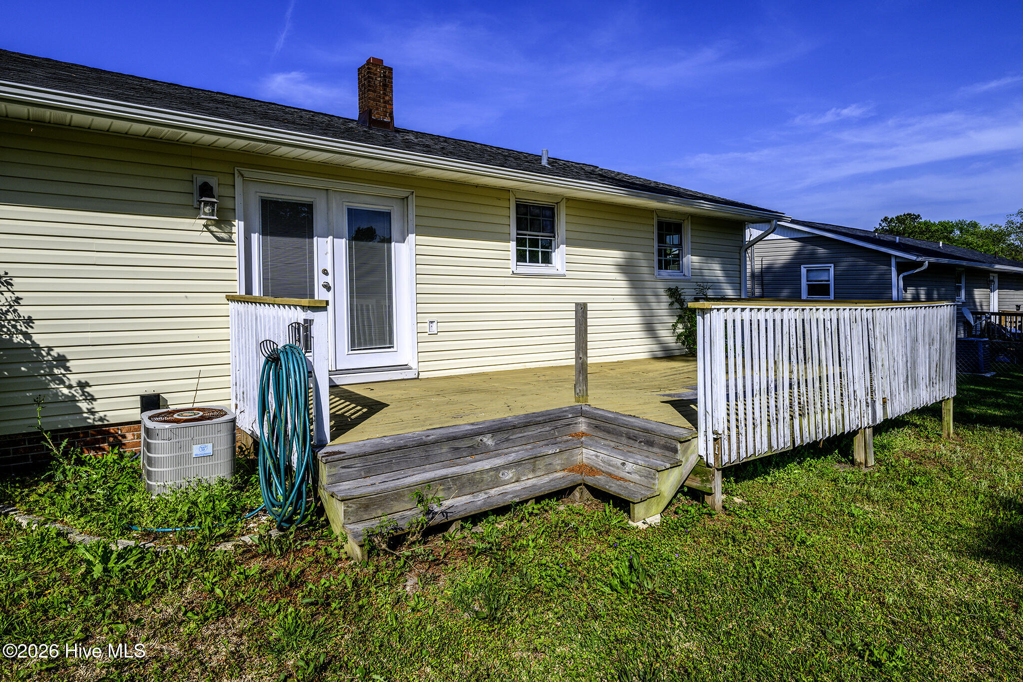 100567518 | Photo 30