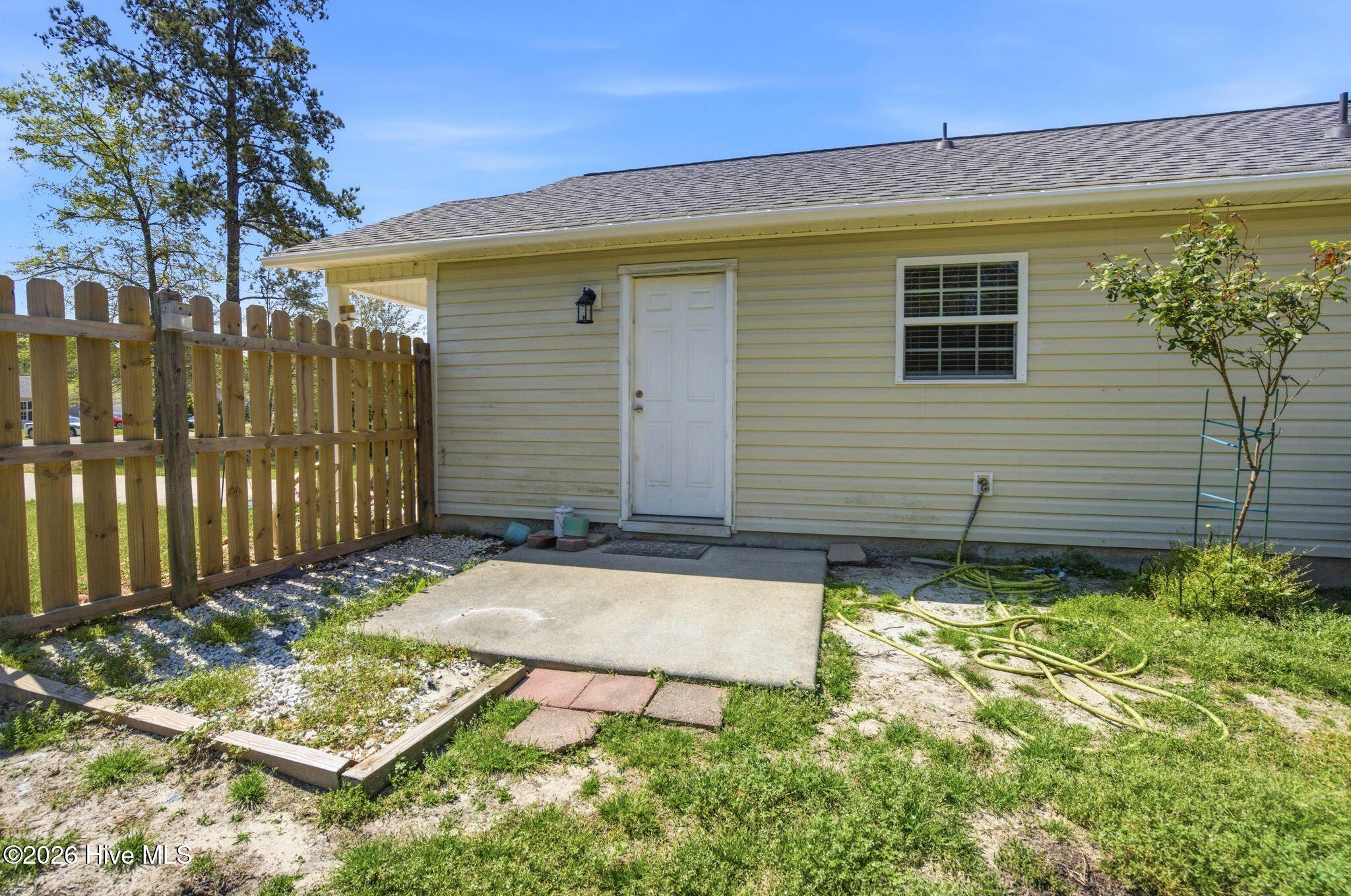 100567407 | Photo 29