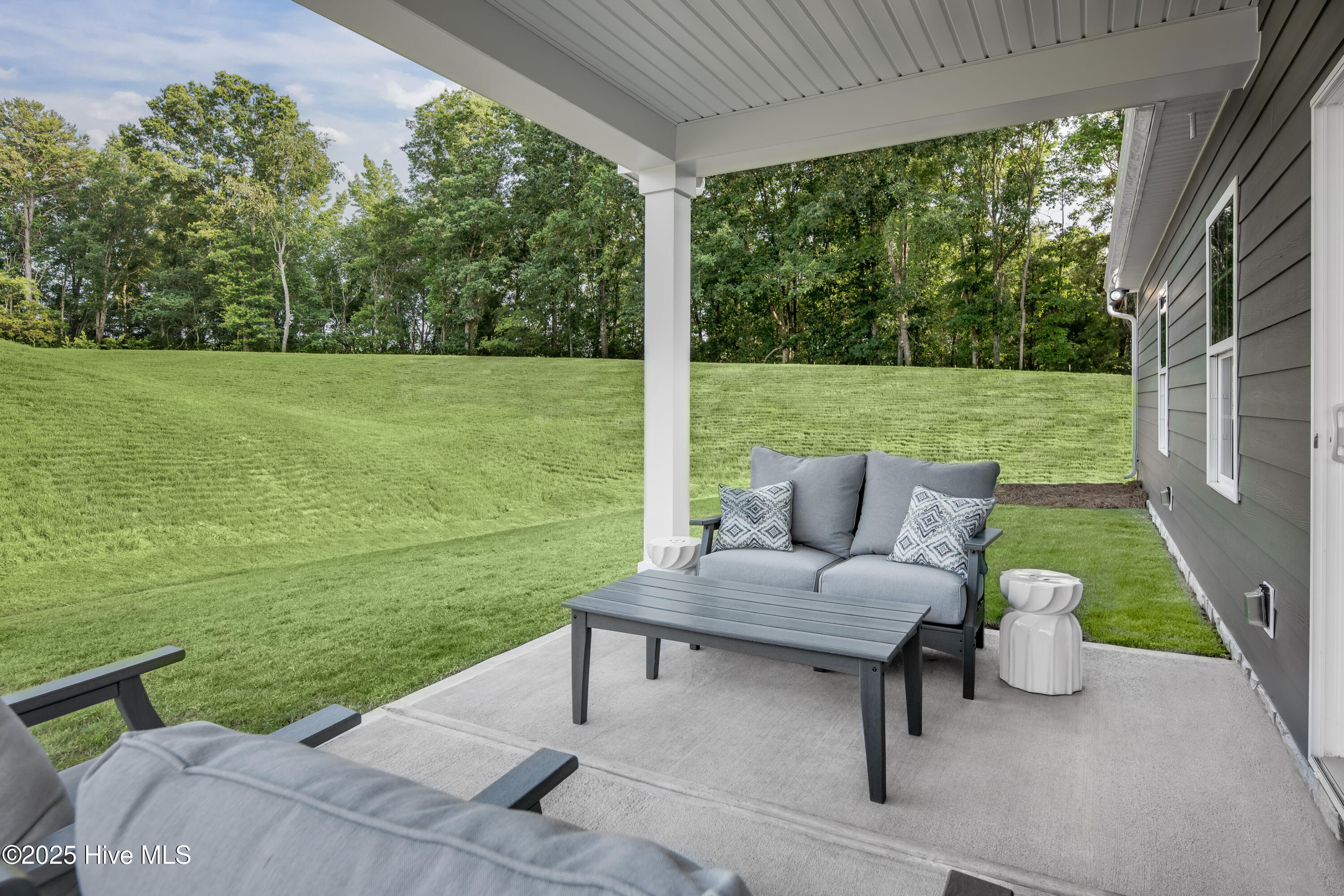 100563750 | Photo 24