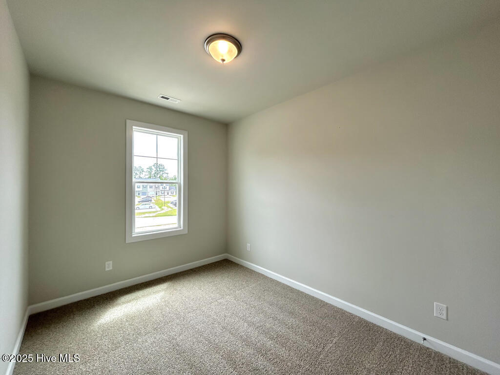 100540444 | Photo 30