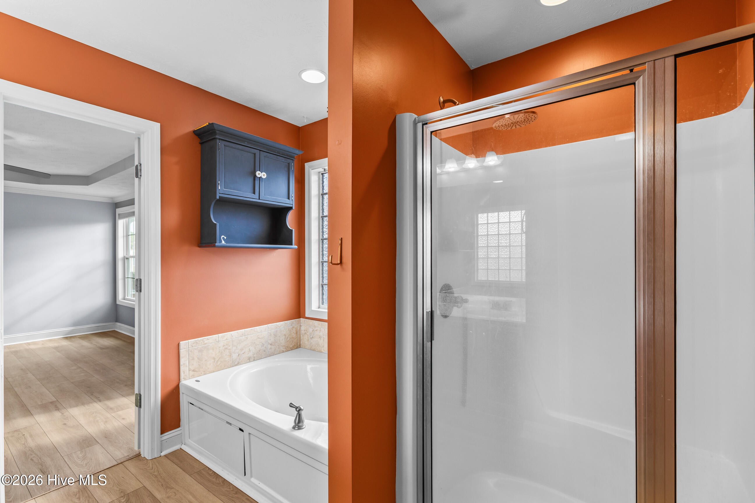 100570395 | Photo 20