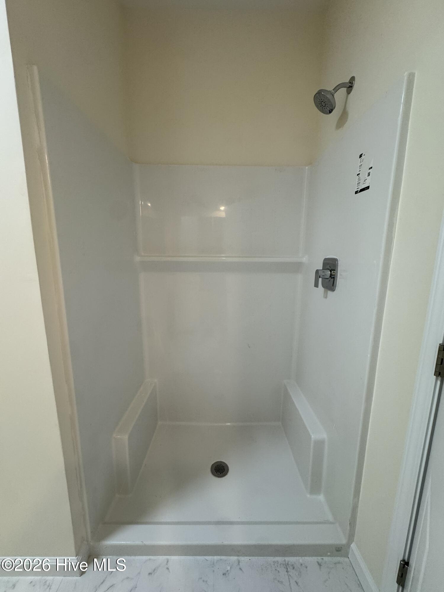 100563323 | Photo 12