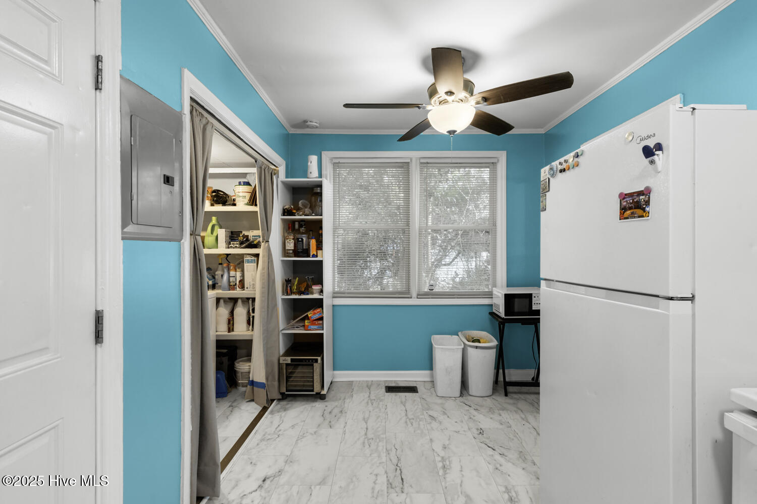 100535503 | Photo 11