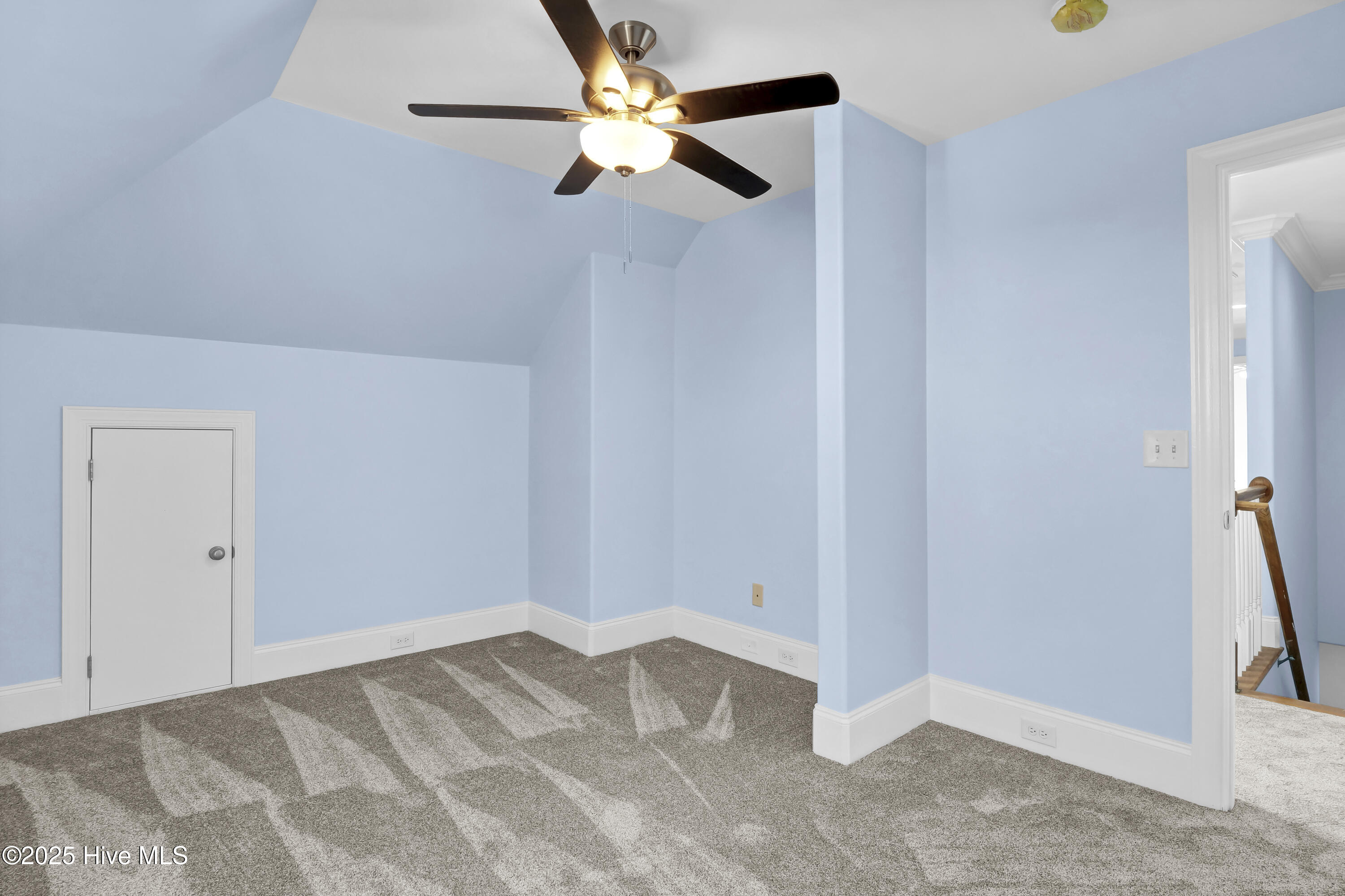 100547030 | Photo 27