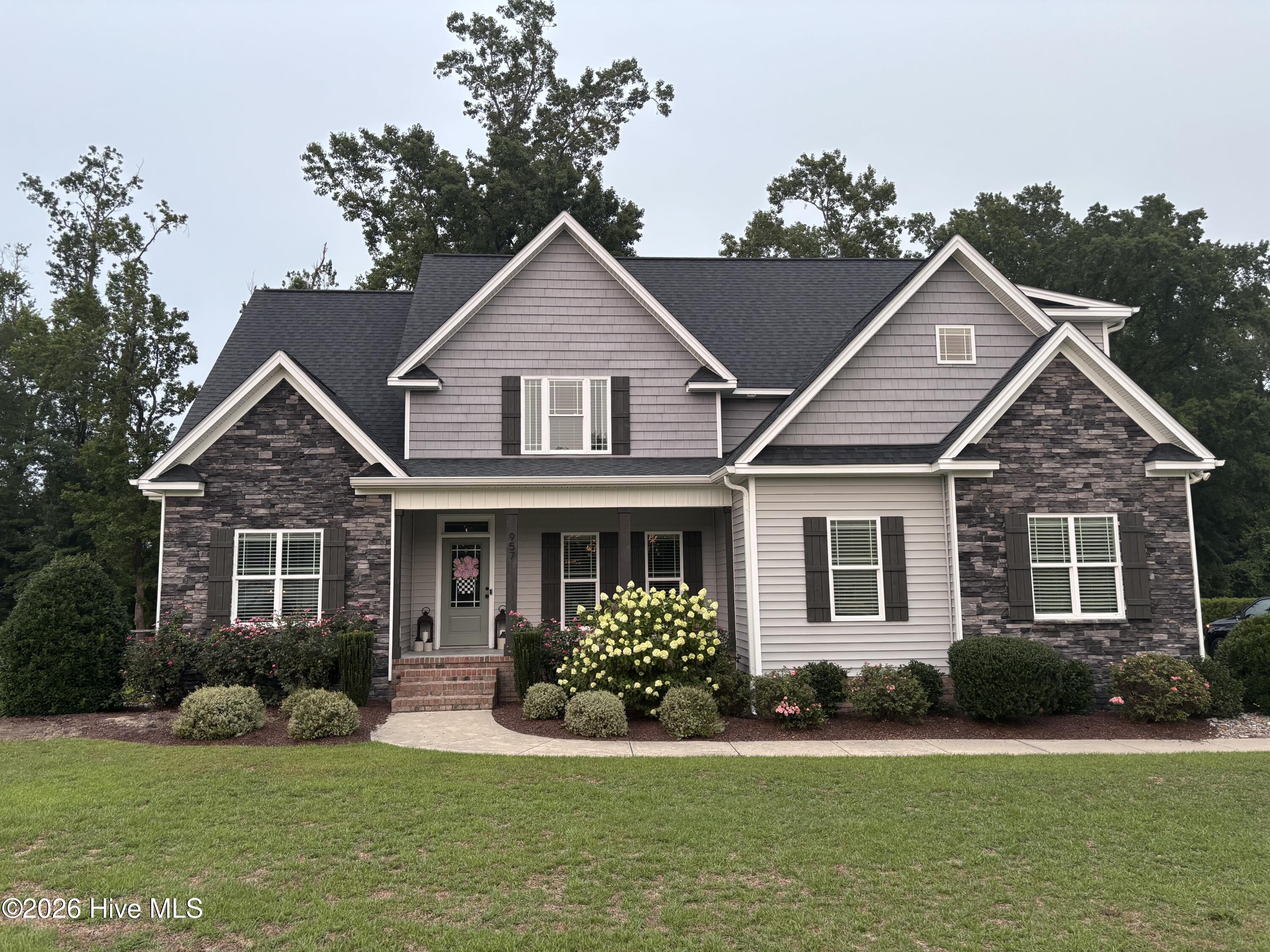 Exterior photo of 957 Bedford Heights Drive, Grimesland, NC 27837. MLS: 100589389