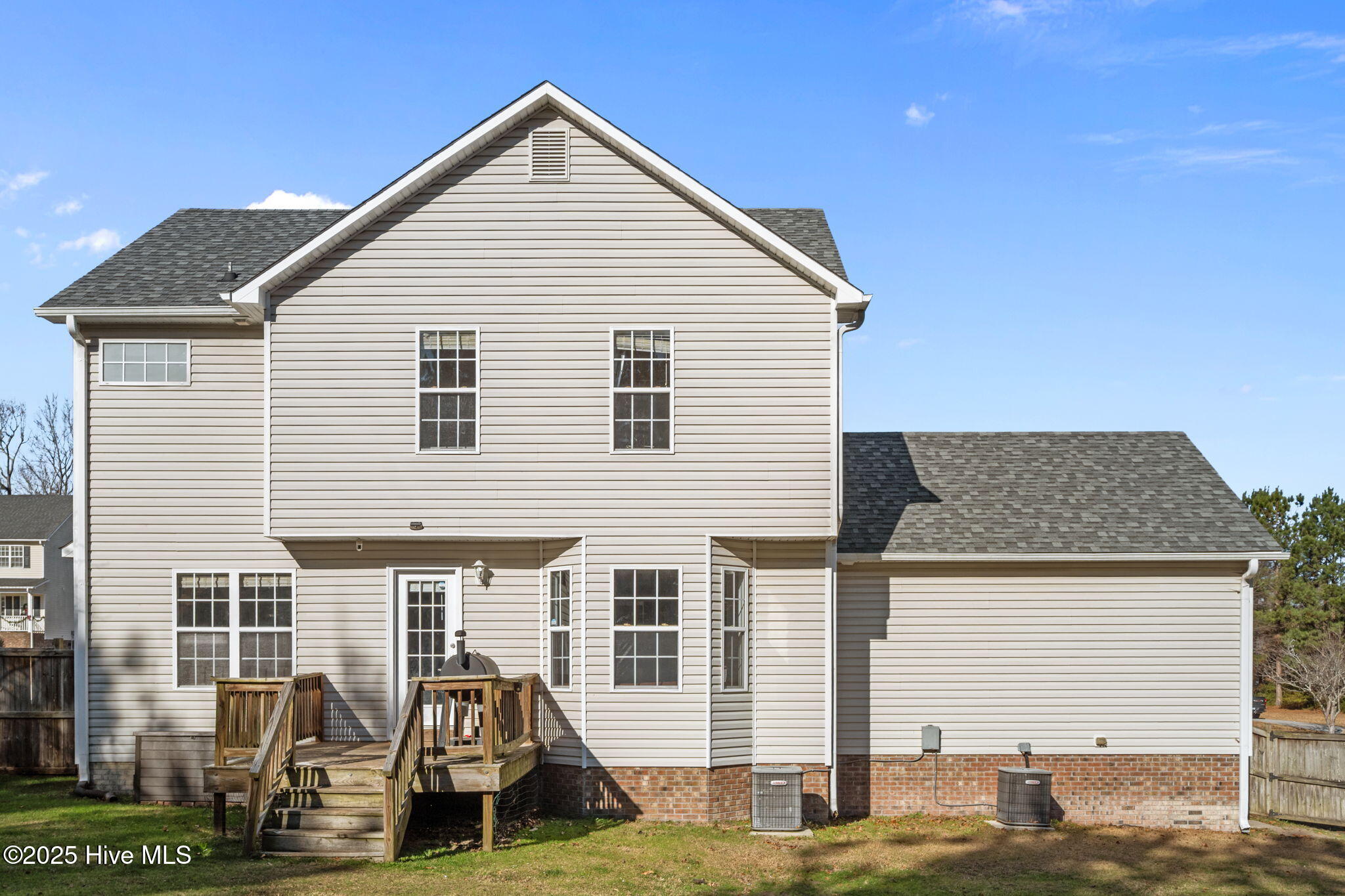 100545642 | Photo 41