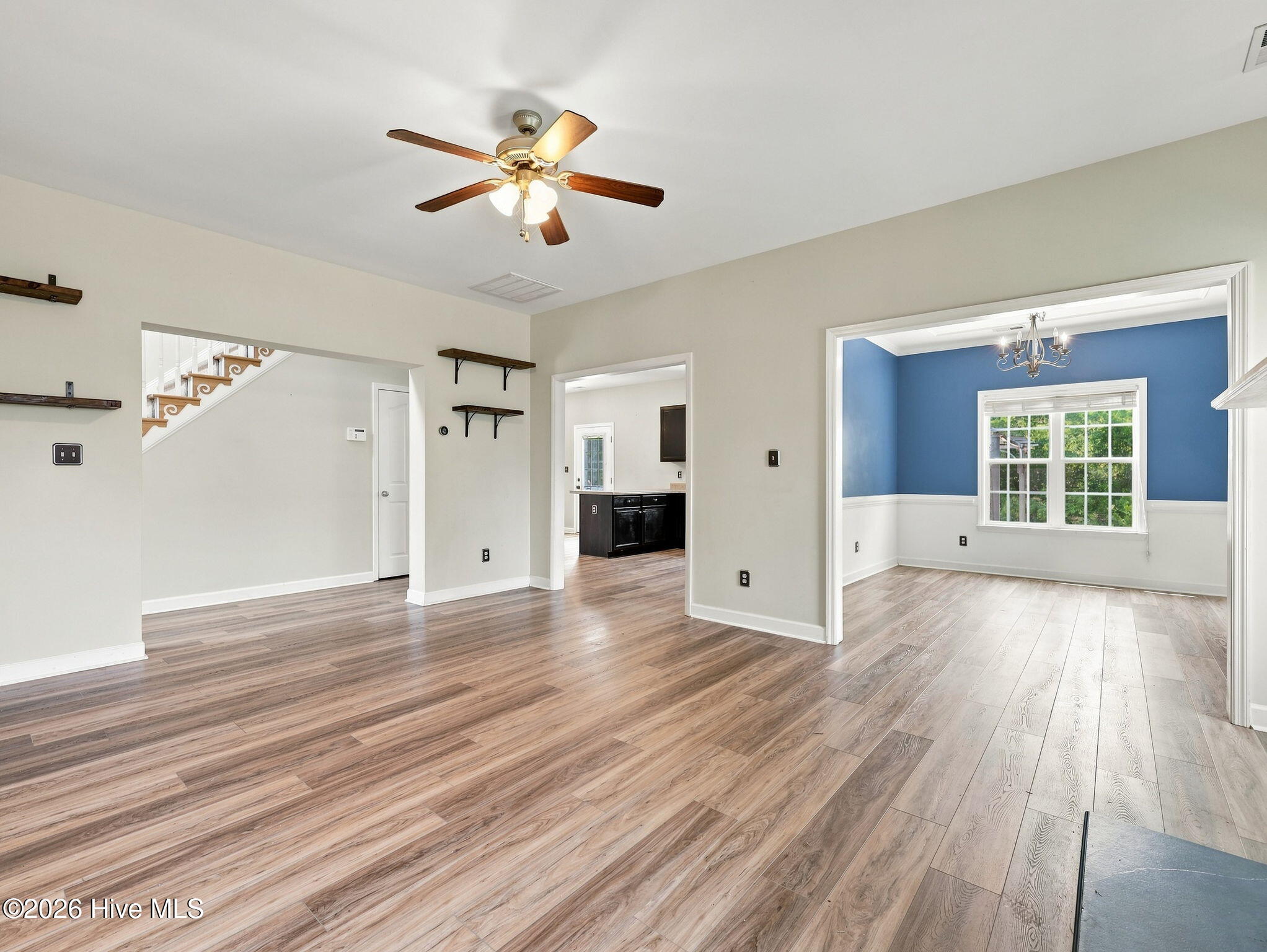 302 Squire Court,Maple Hill