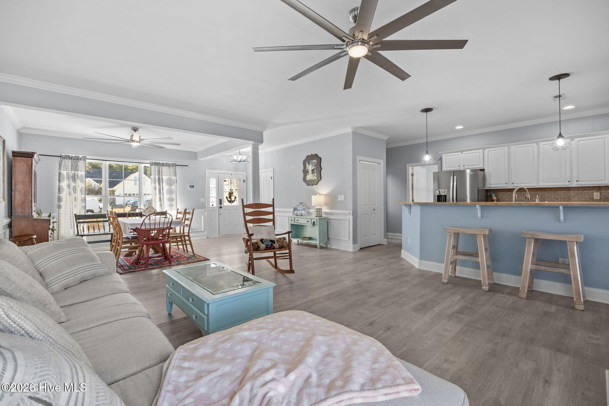 100548073 | Photo 13