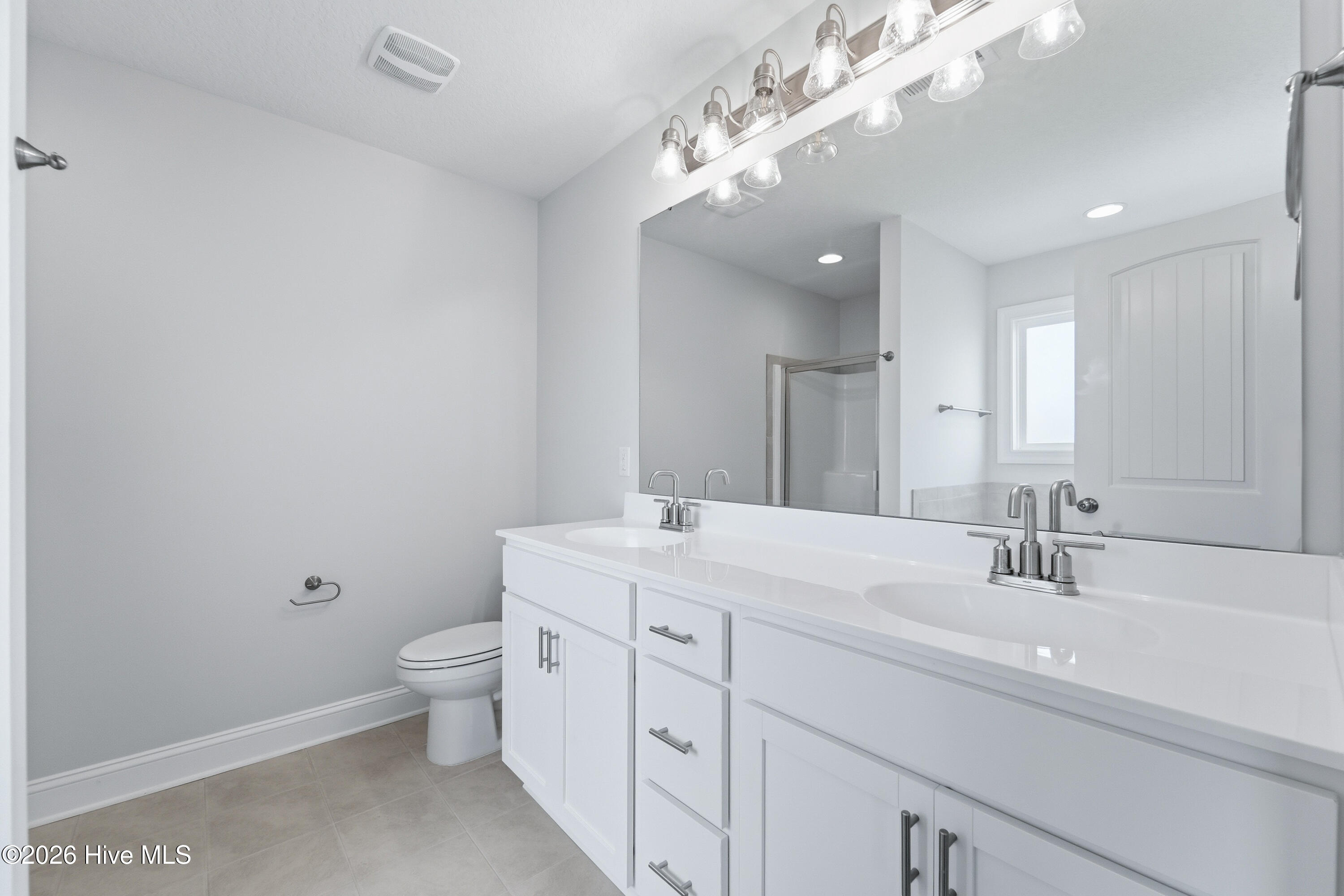 100530741 | Photo 17