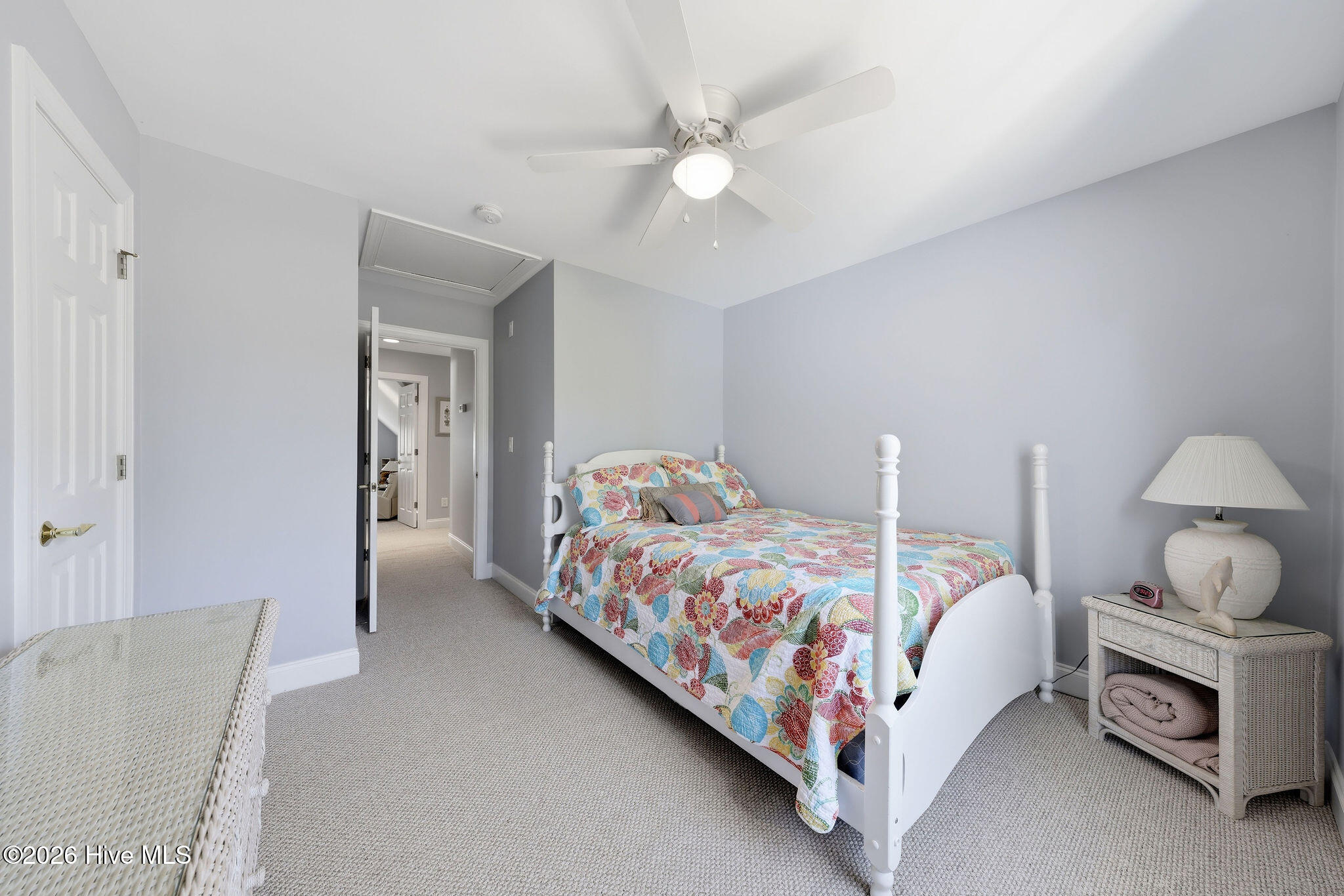 100558304 | Photo 43