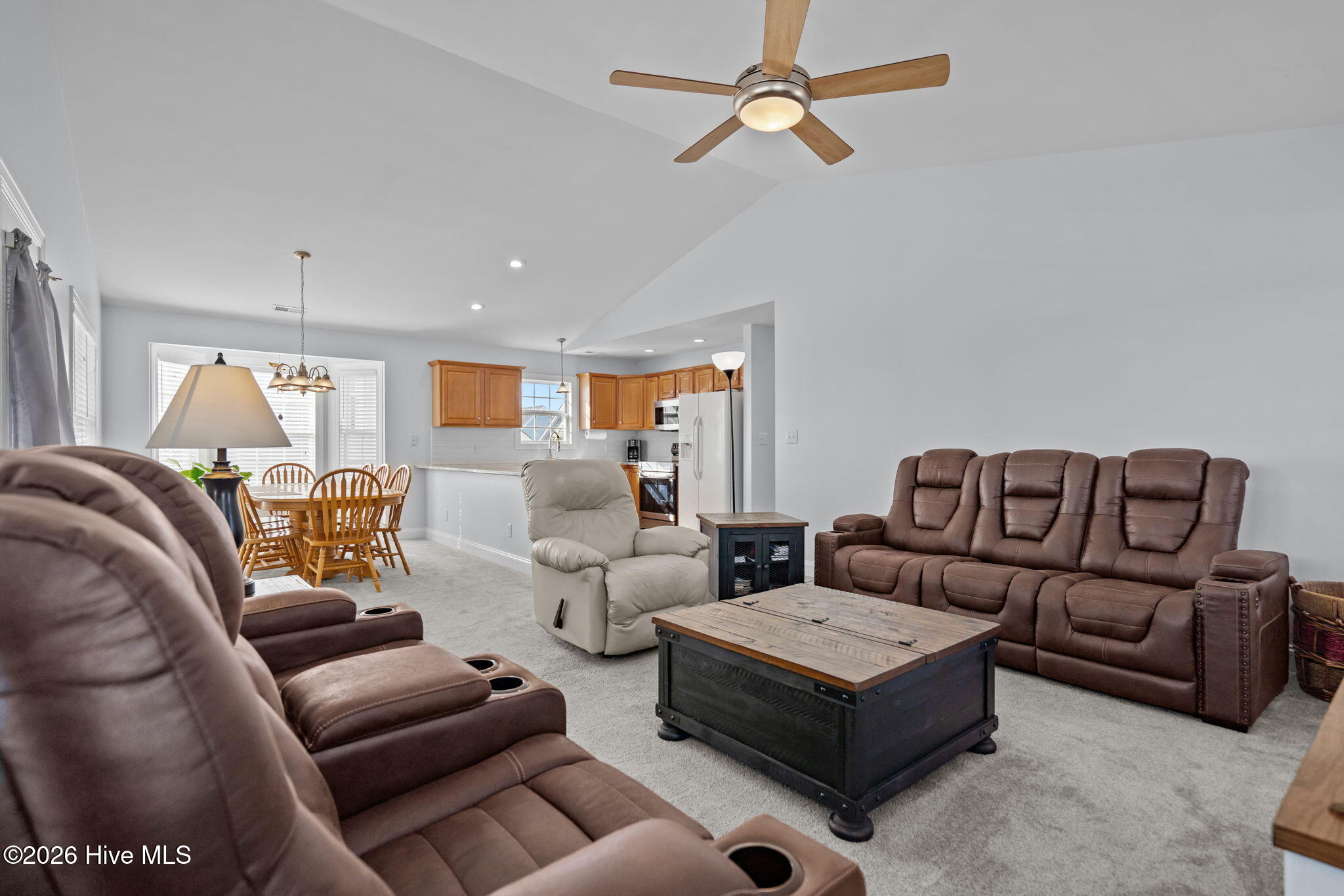 100547752 | Photo 12