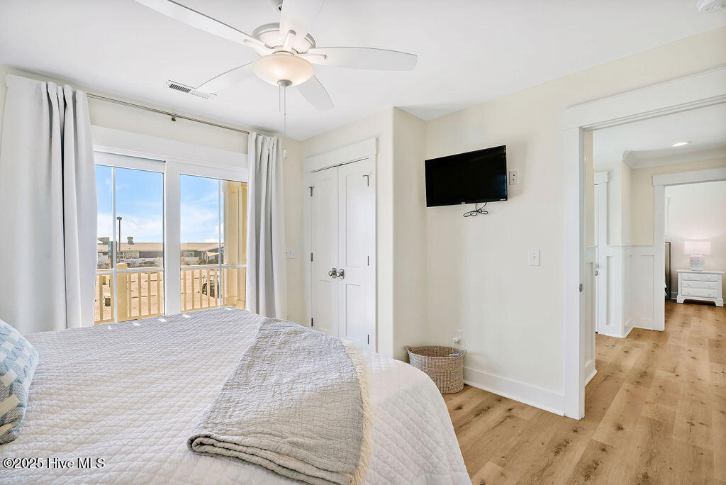 100541995 | Photo 11