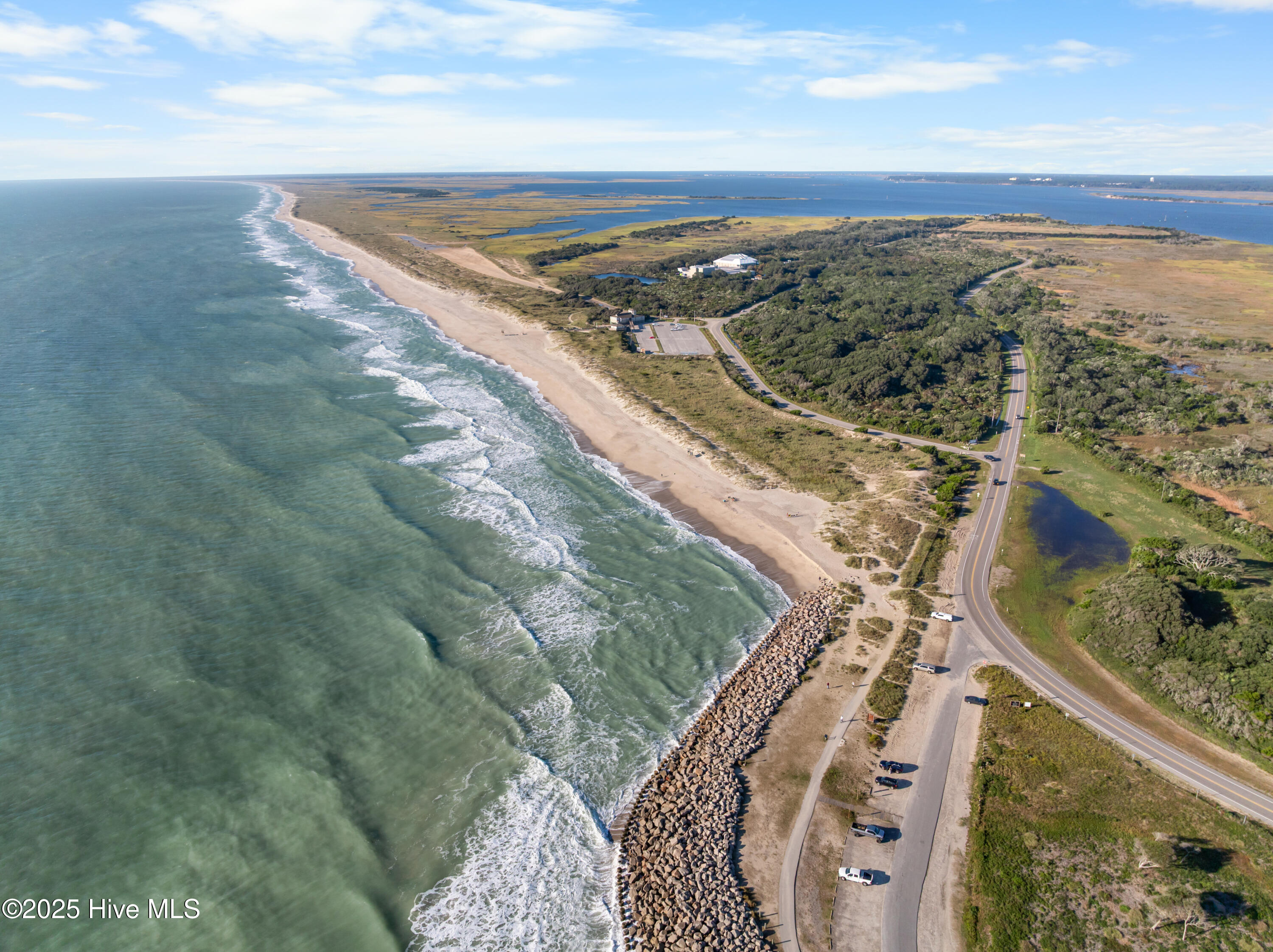 100562977 | Photo 86