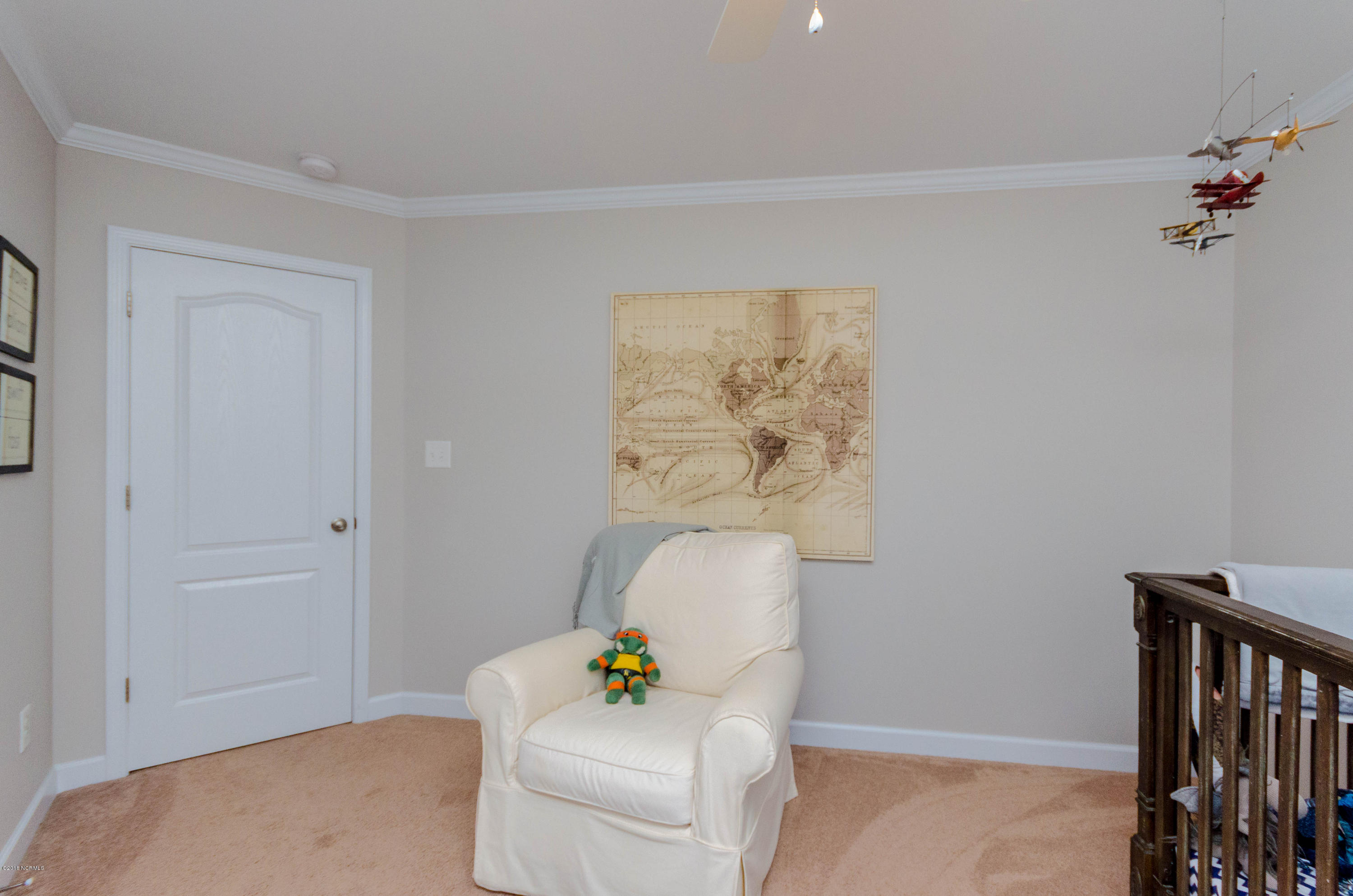 100553700 | Photo 30