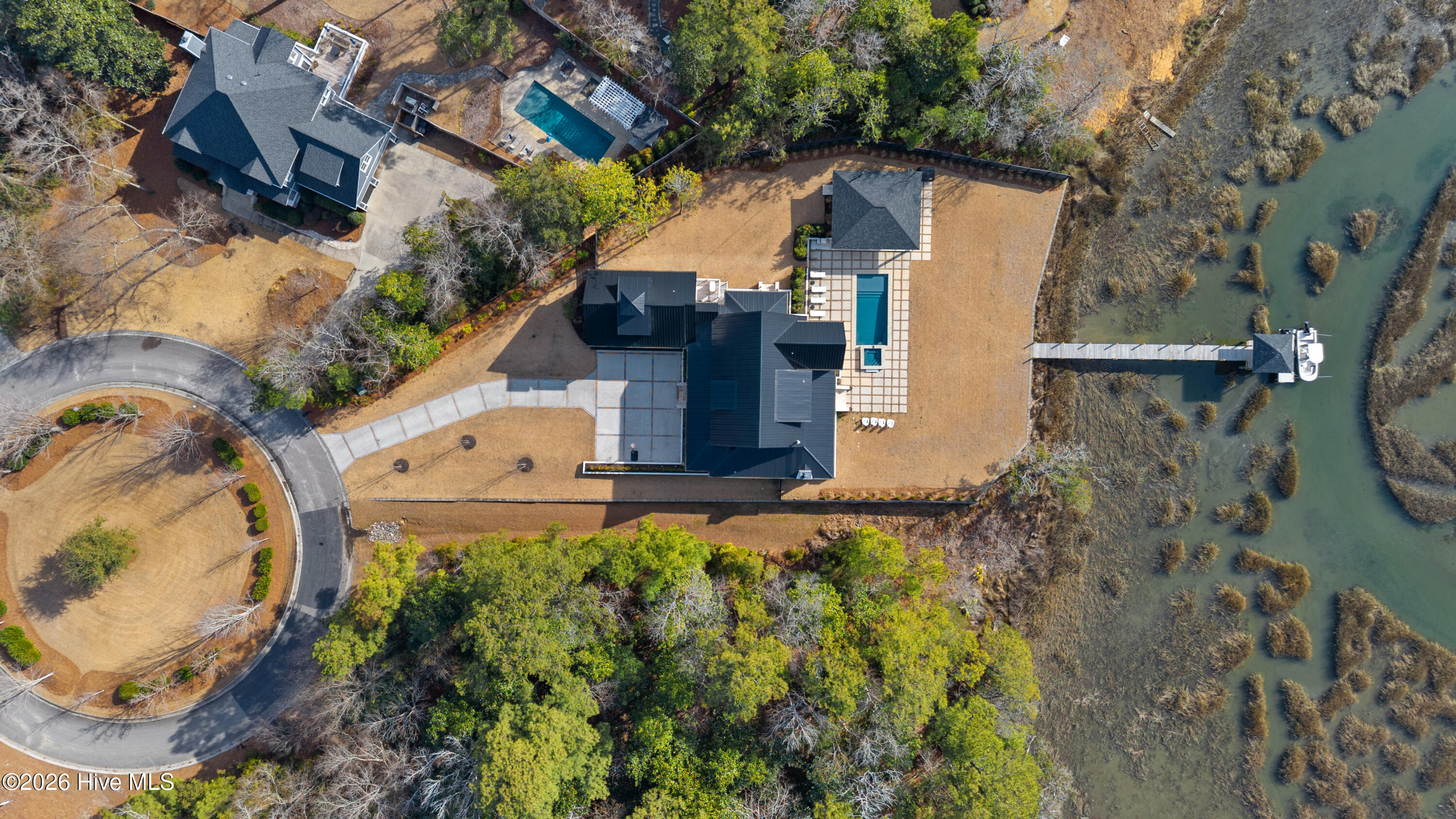 100554567 | Photo 72