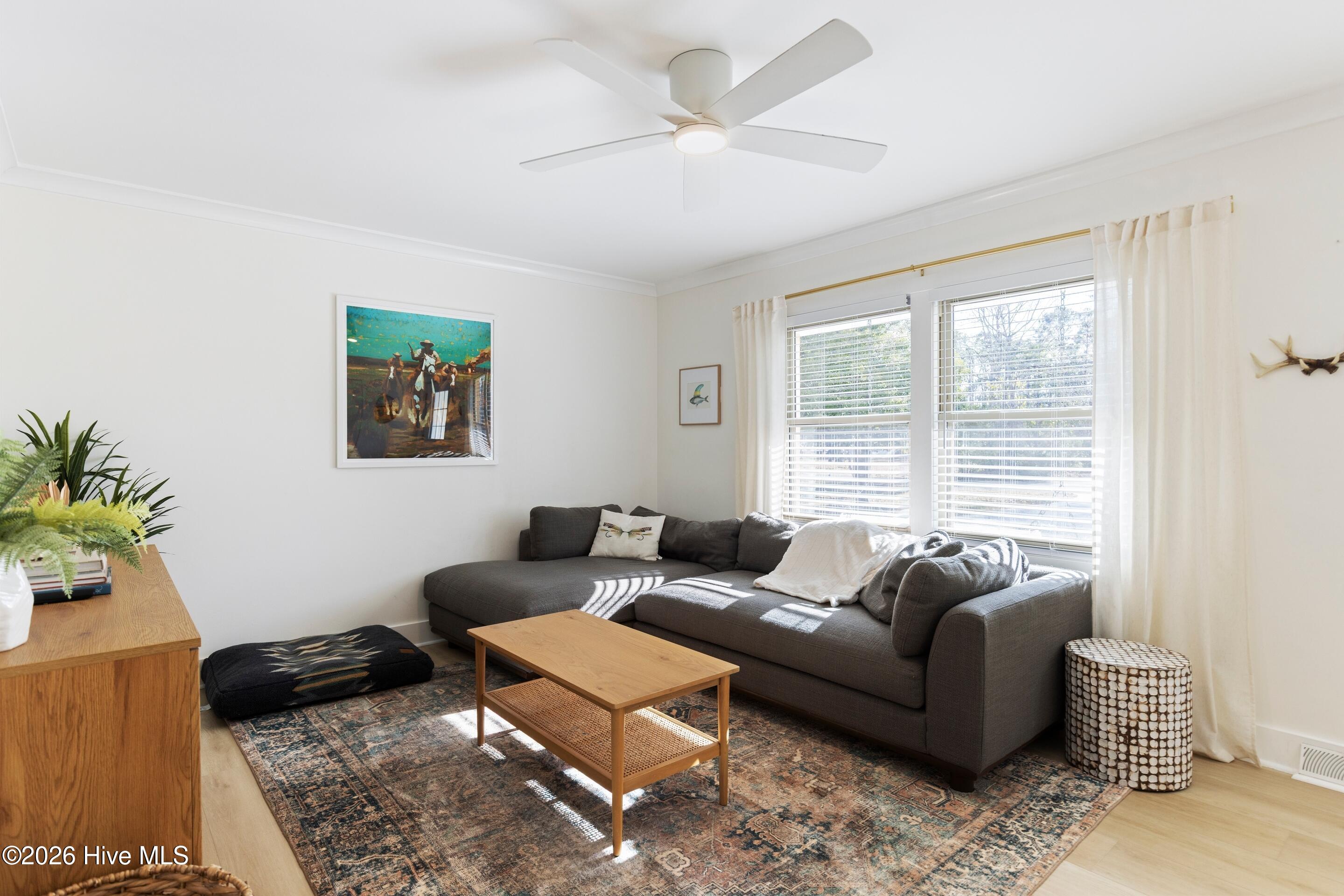 100547942 | Photo 14