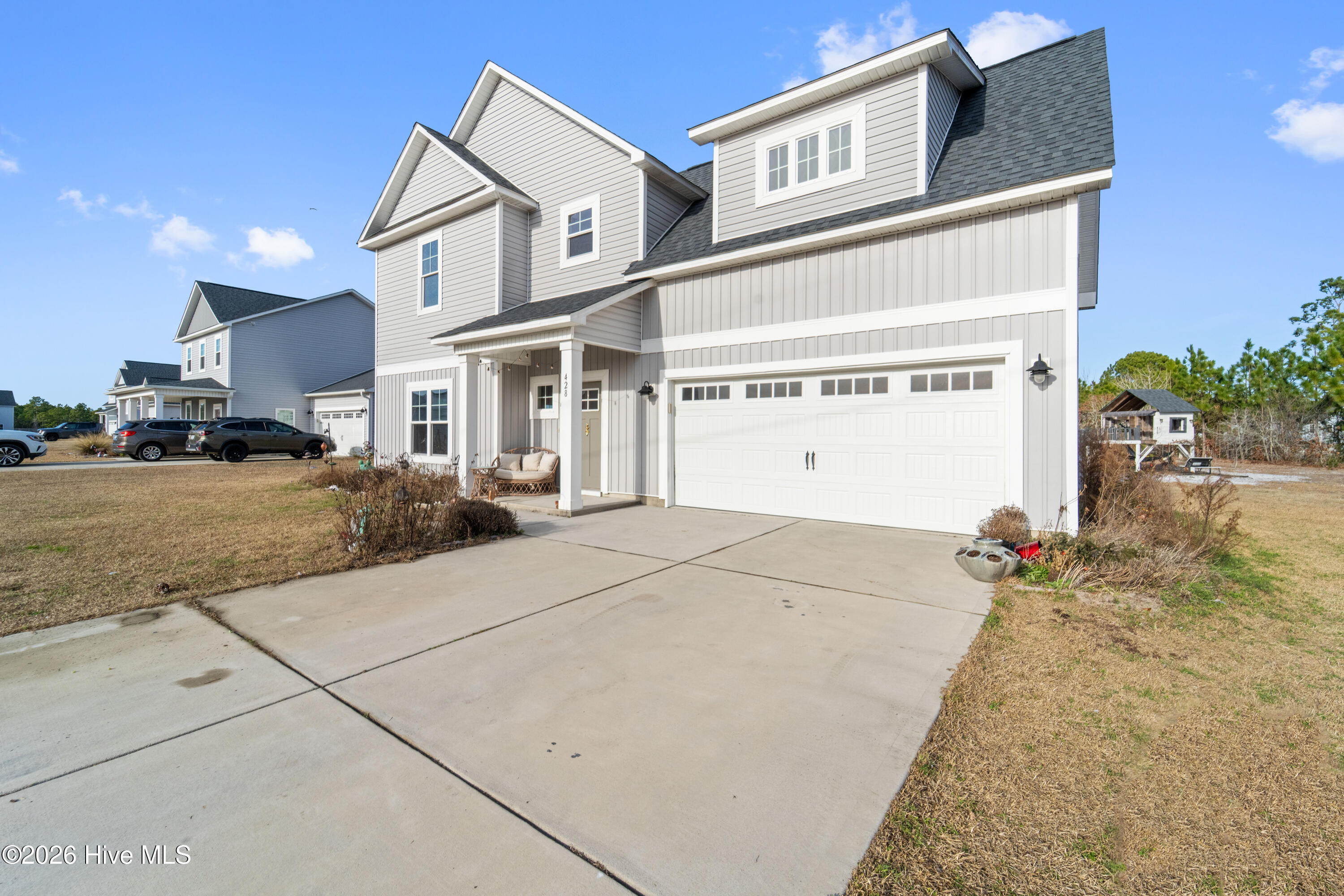 100549687 | Photo 60