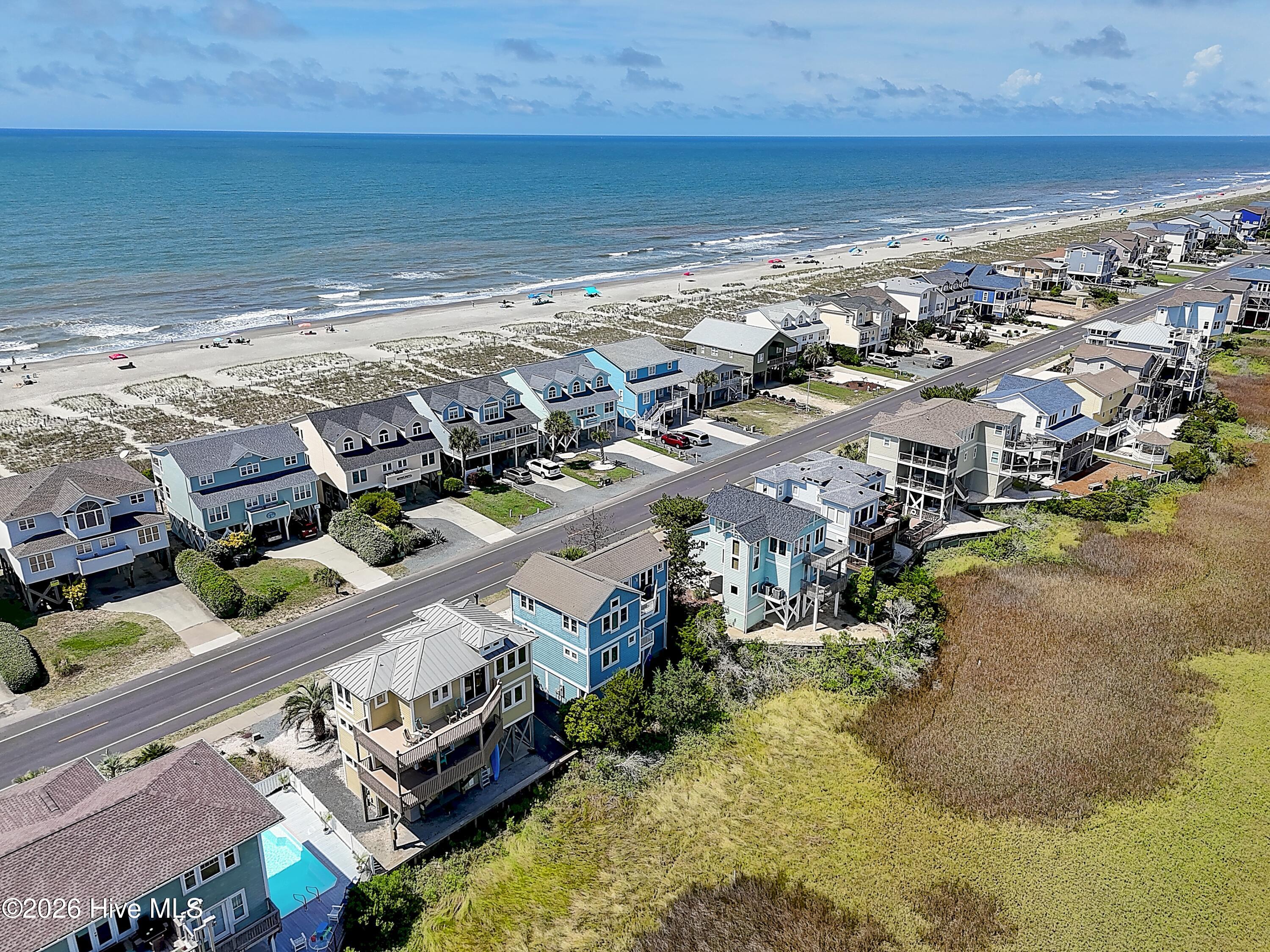 100558900 | Photo 48