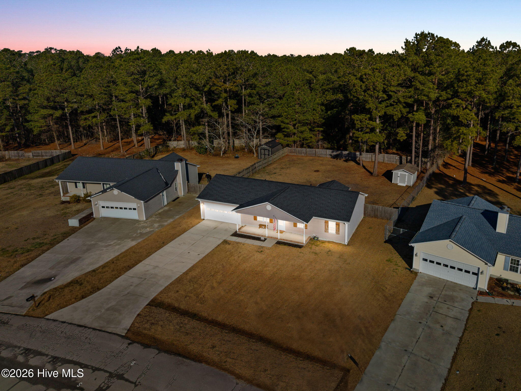 100553429 | Photo 39