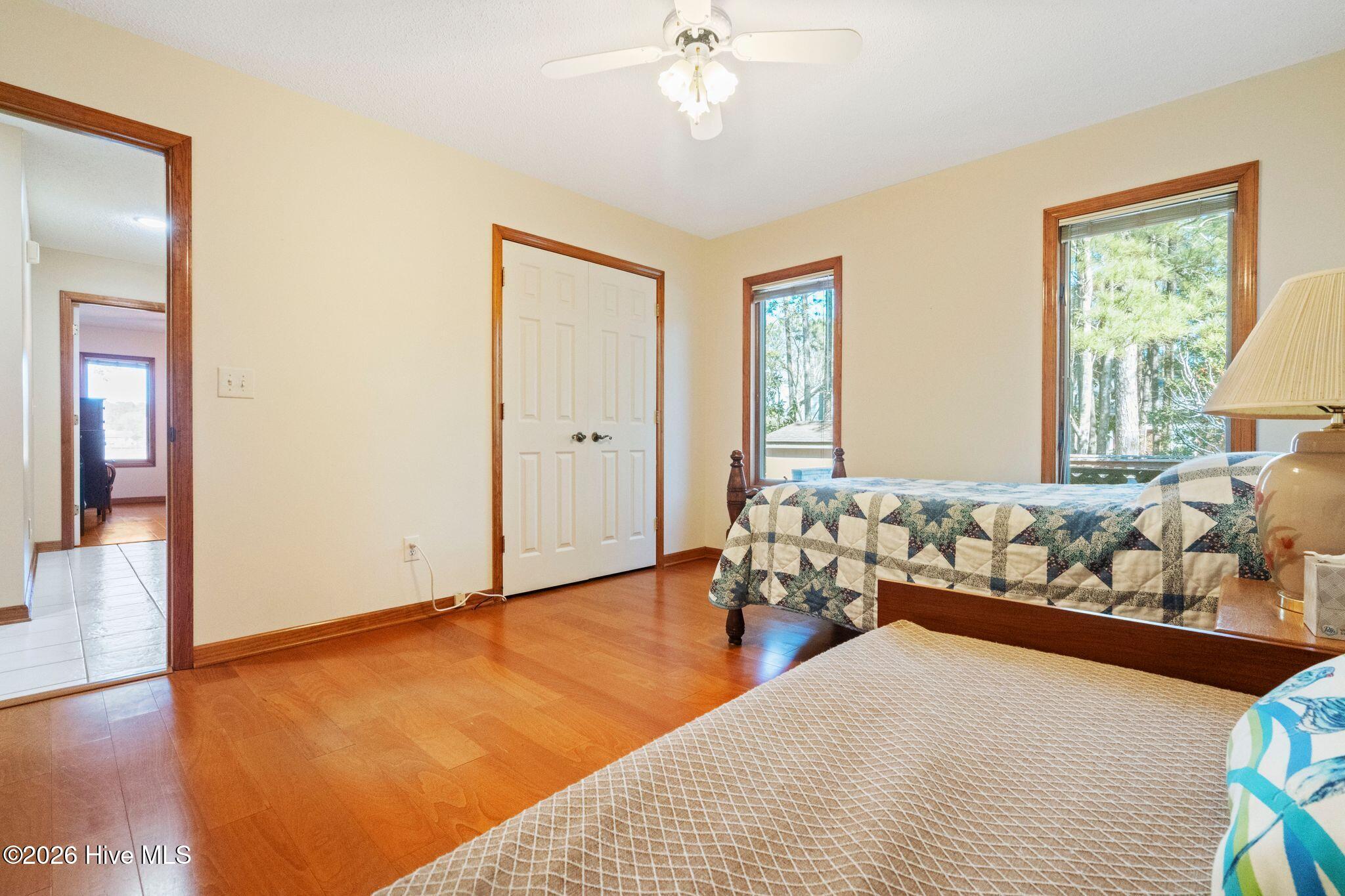 100552539 | Photo 38