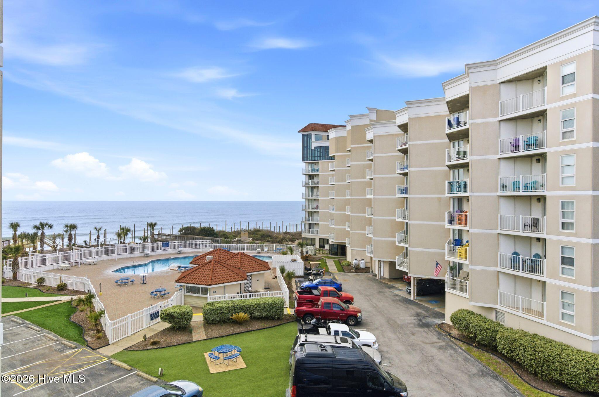 100564198 | Photo 29