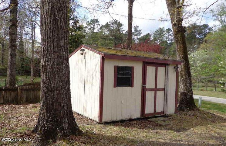 Homes for sale in Jacksonville, NC | 141 Denise Dr, Jacksonville, NC 28540 | MLS# 100541374