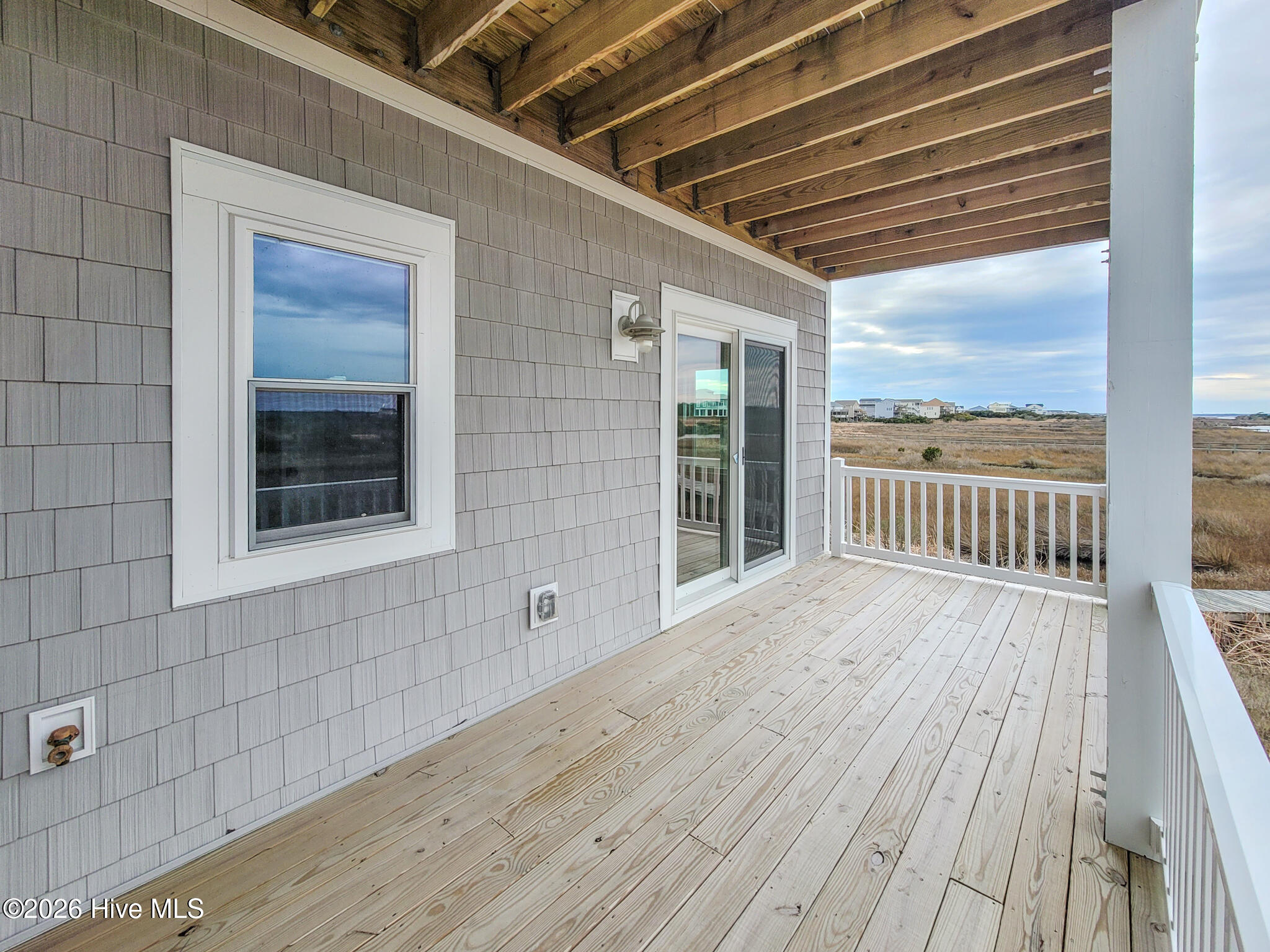 100553641 | Photo 67