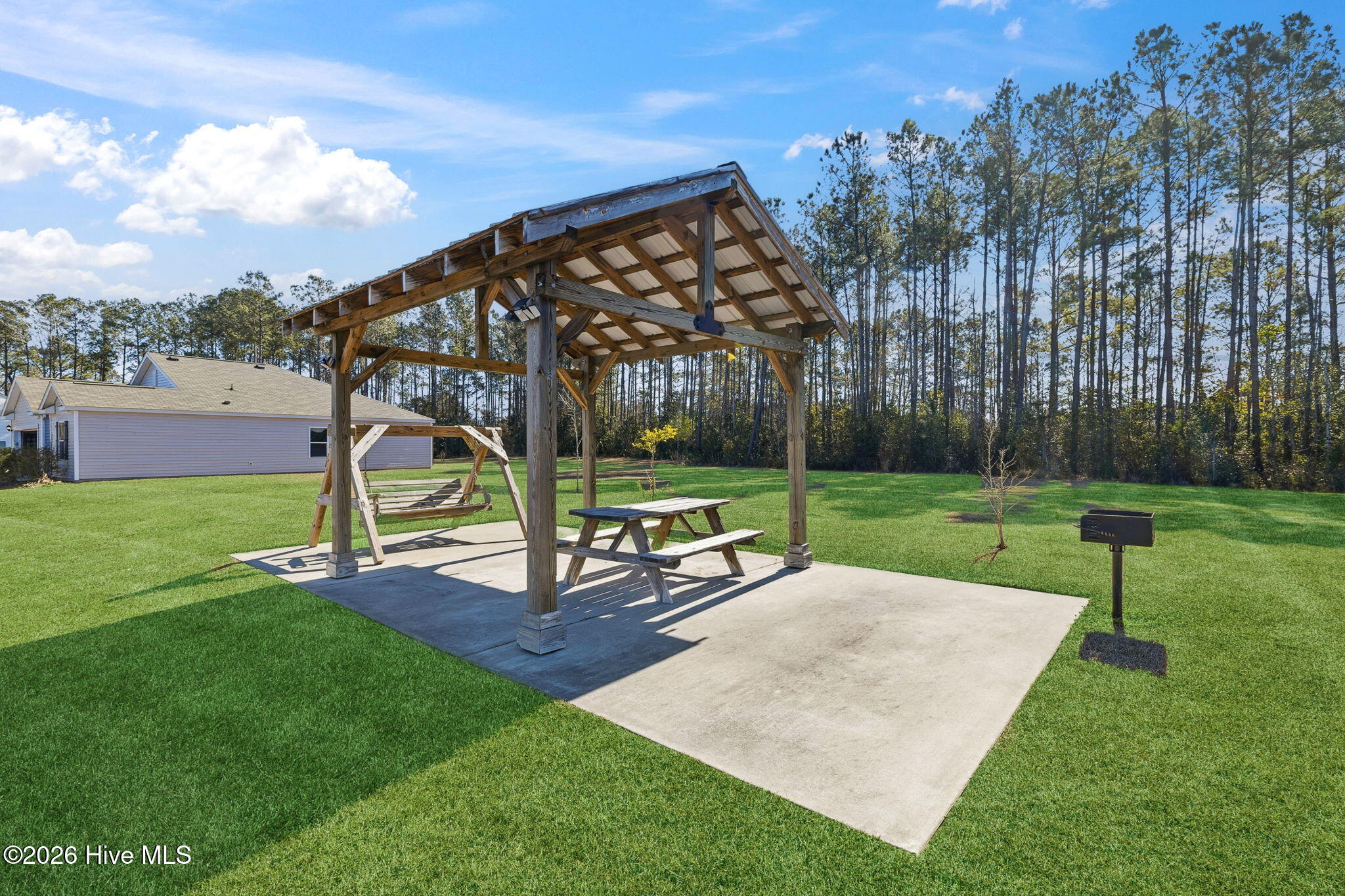 100553994 | Photo 51