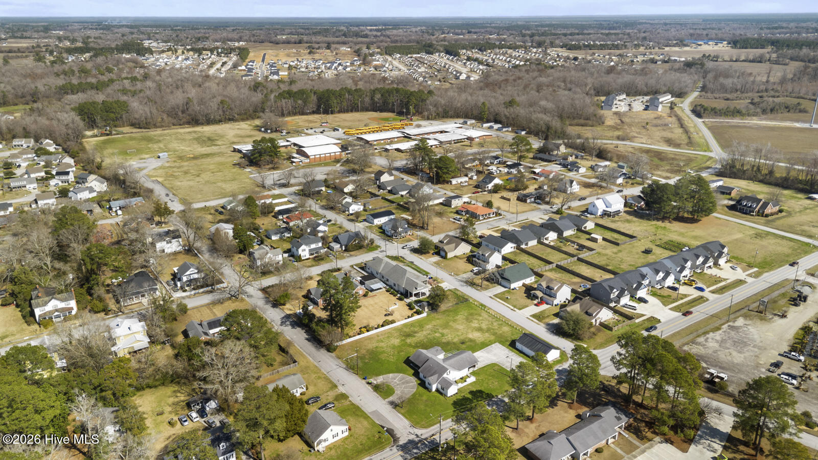 100557416 | Photo 76