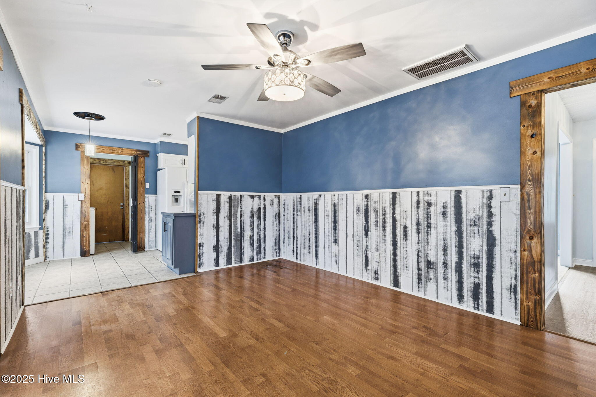 100539016 | Photo 25