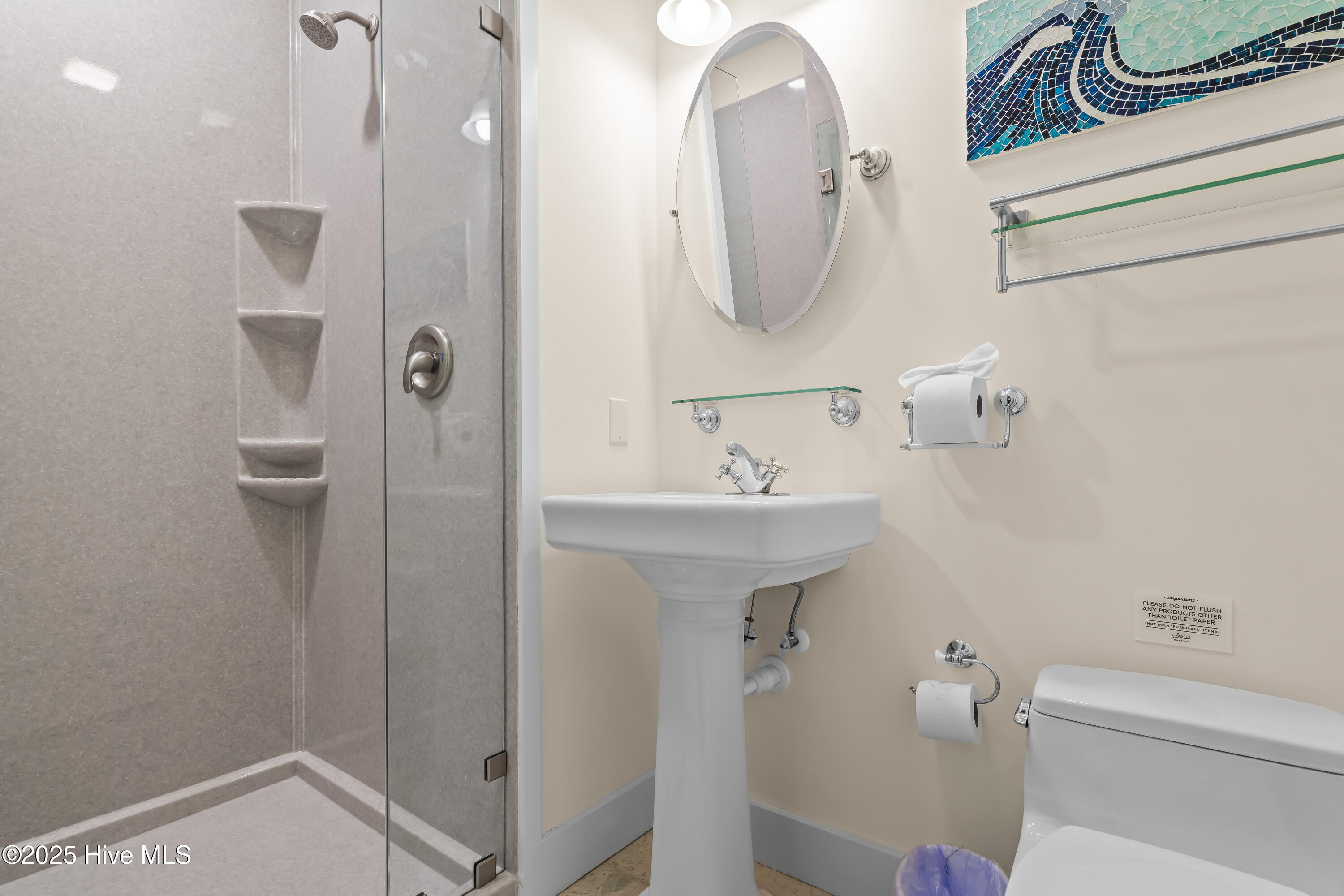 100555260 | Photo 24