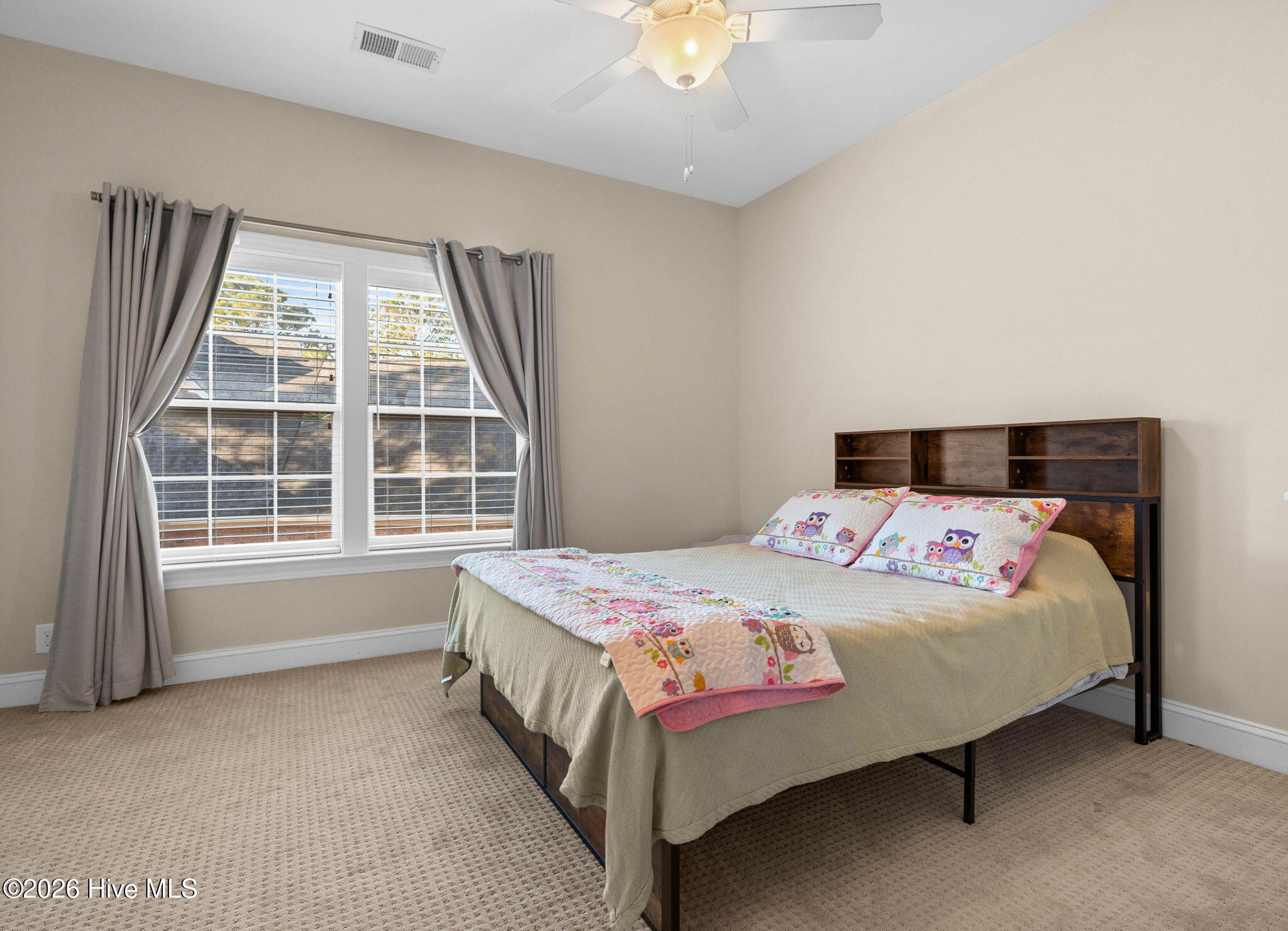 100553770 | Photo 41