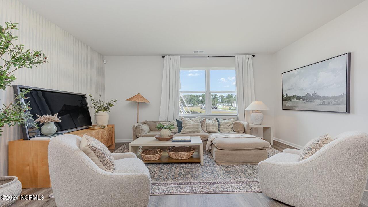 100562288 | Photo 12