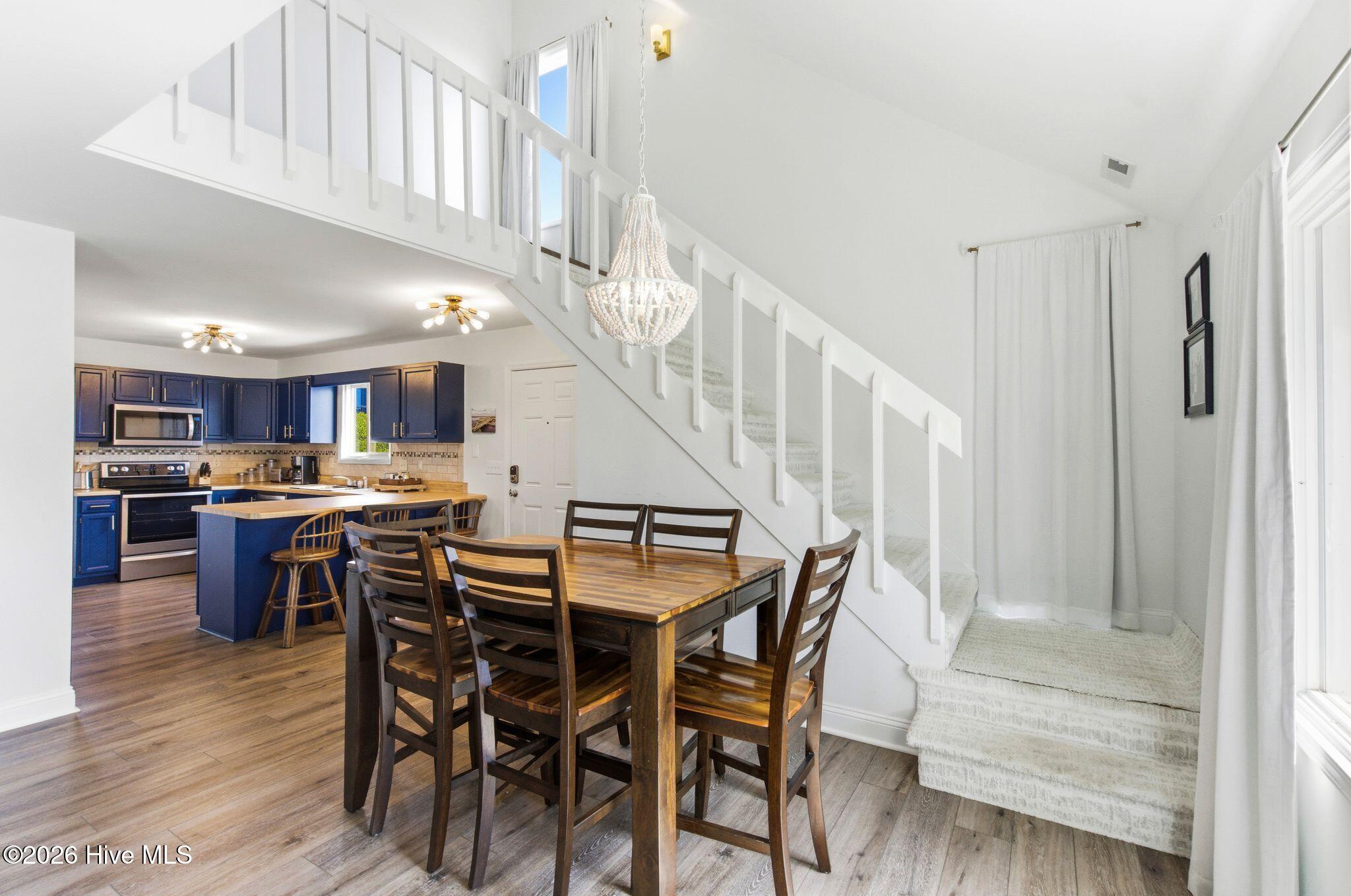 100567797 | Photo 14