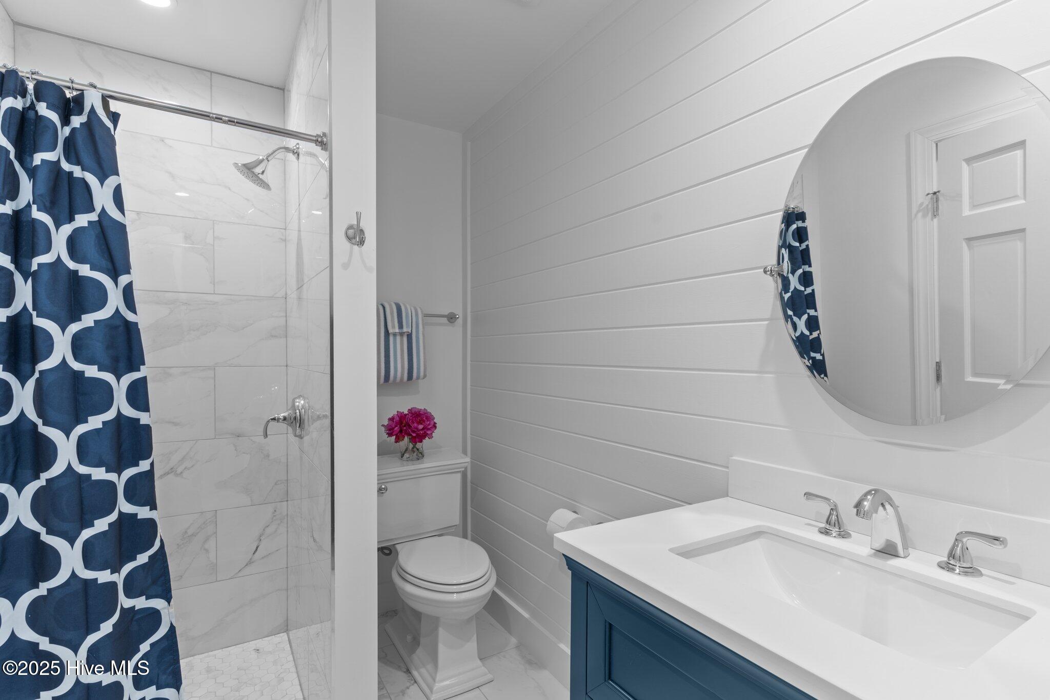 100493590 | Photo 47