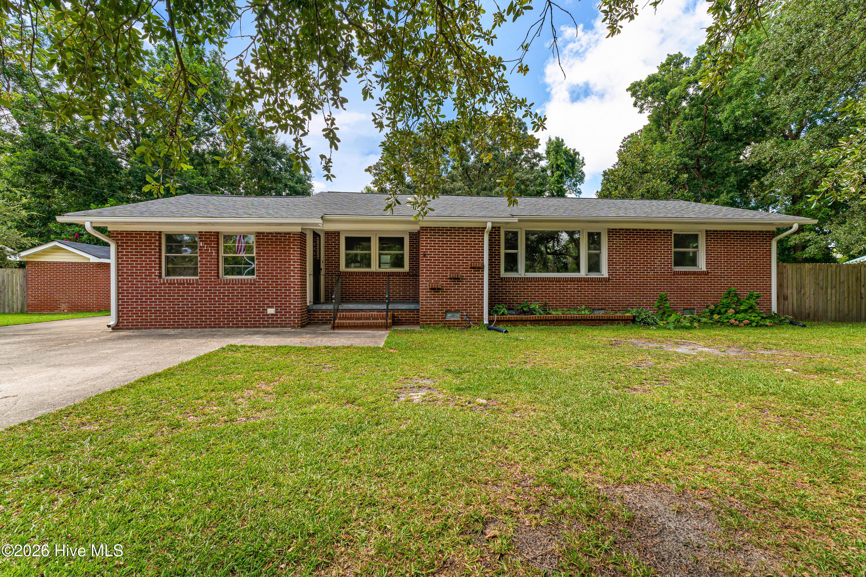 4111 Country Club Road,Morehead City