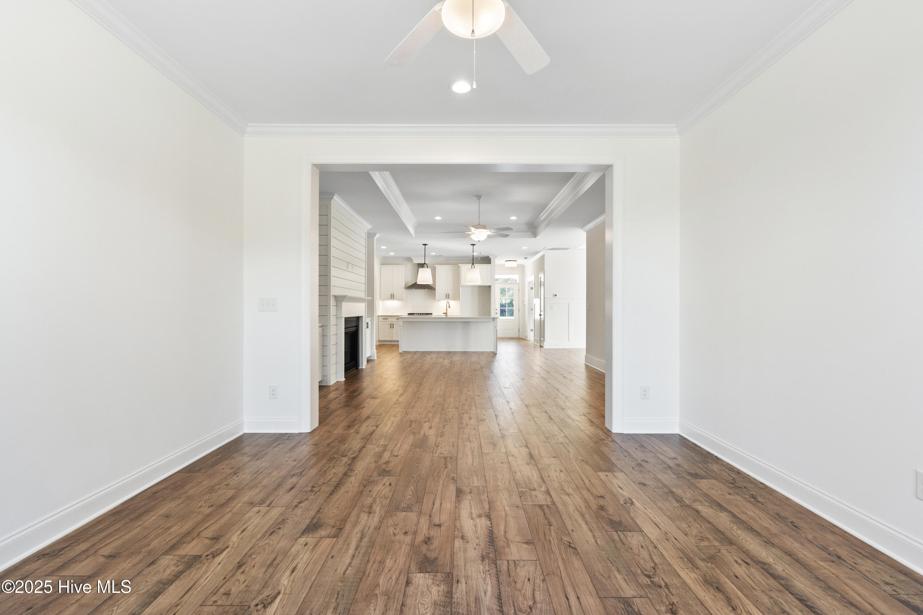 100537559 | Photo 22