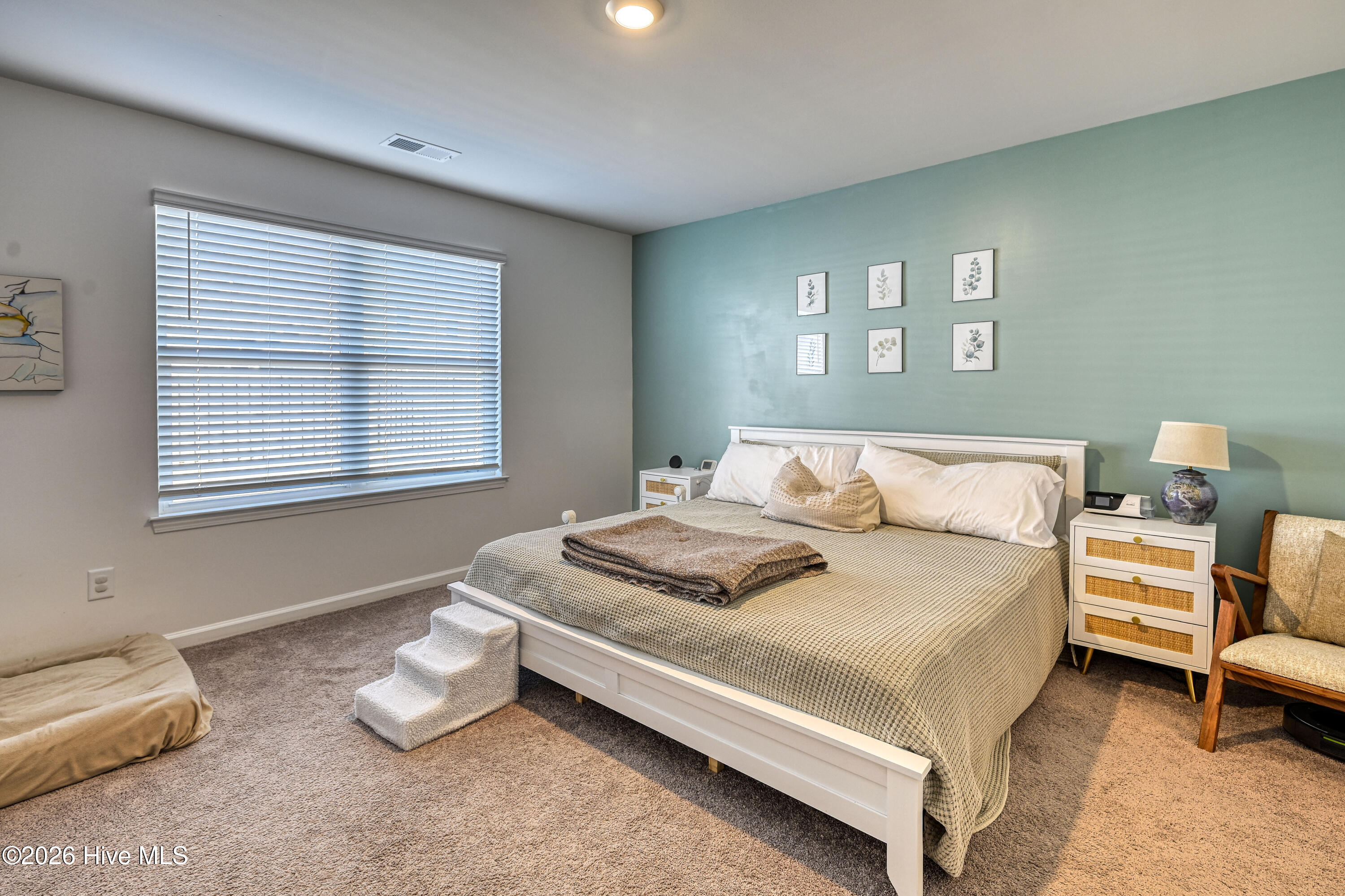 100551064 | Photo 15