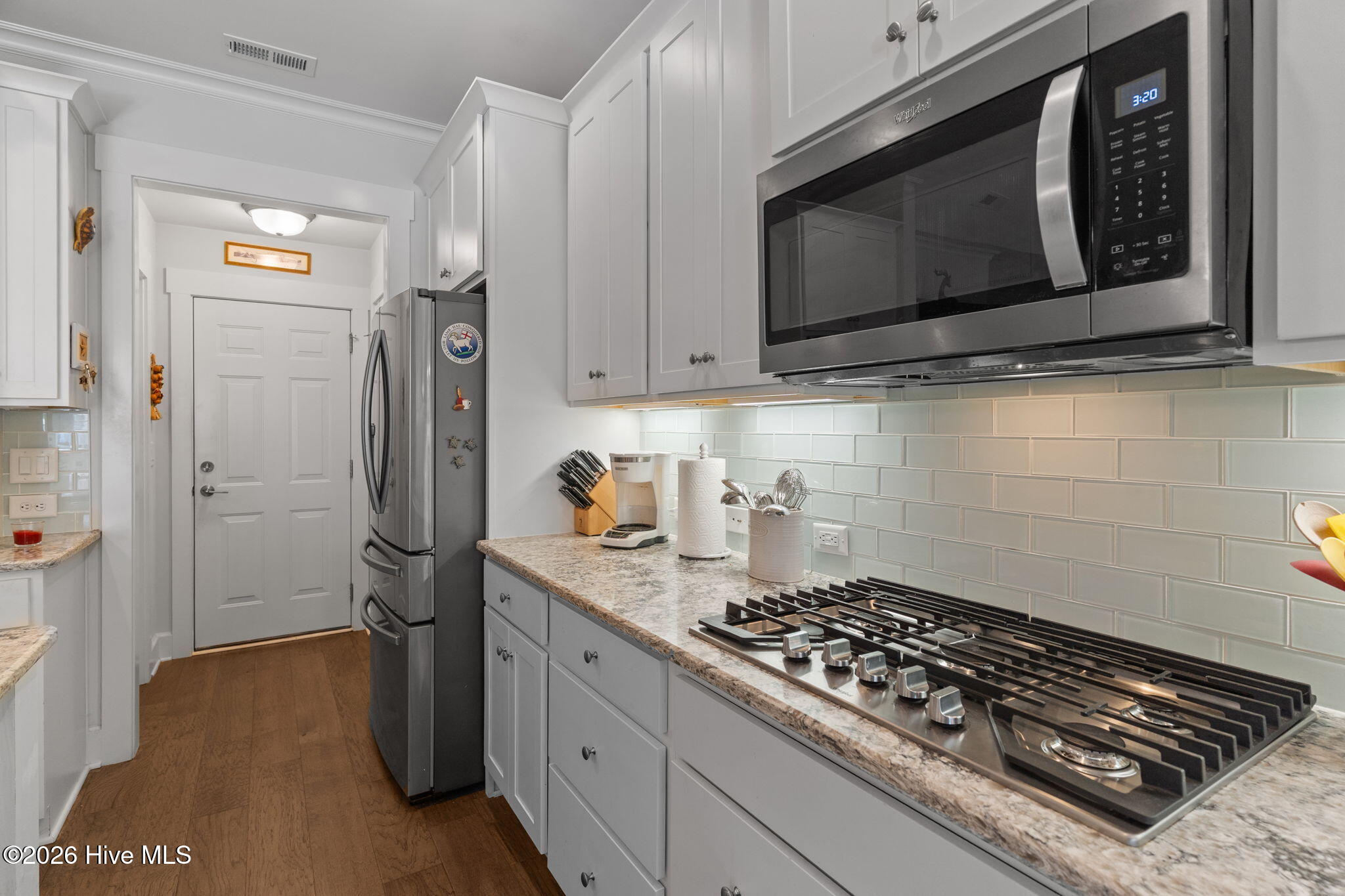 100552868 | Photo 44