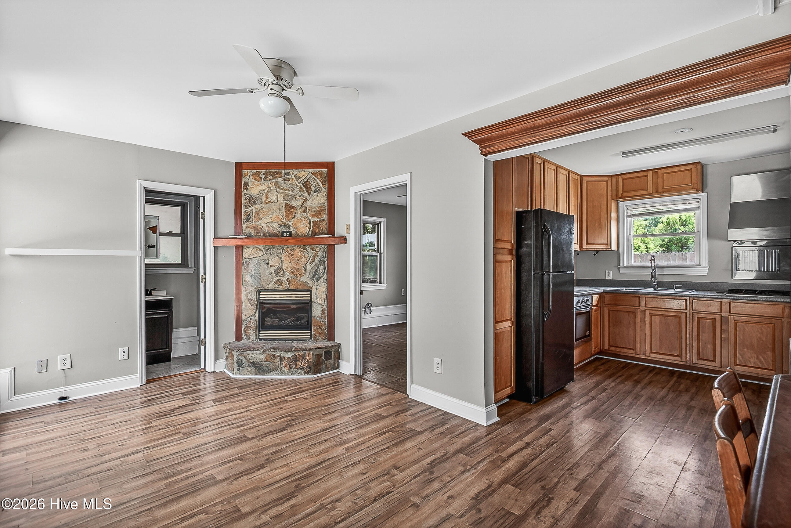 2732 White Oak River Road,Maysville
