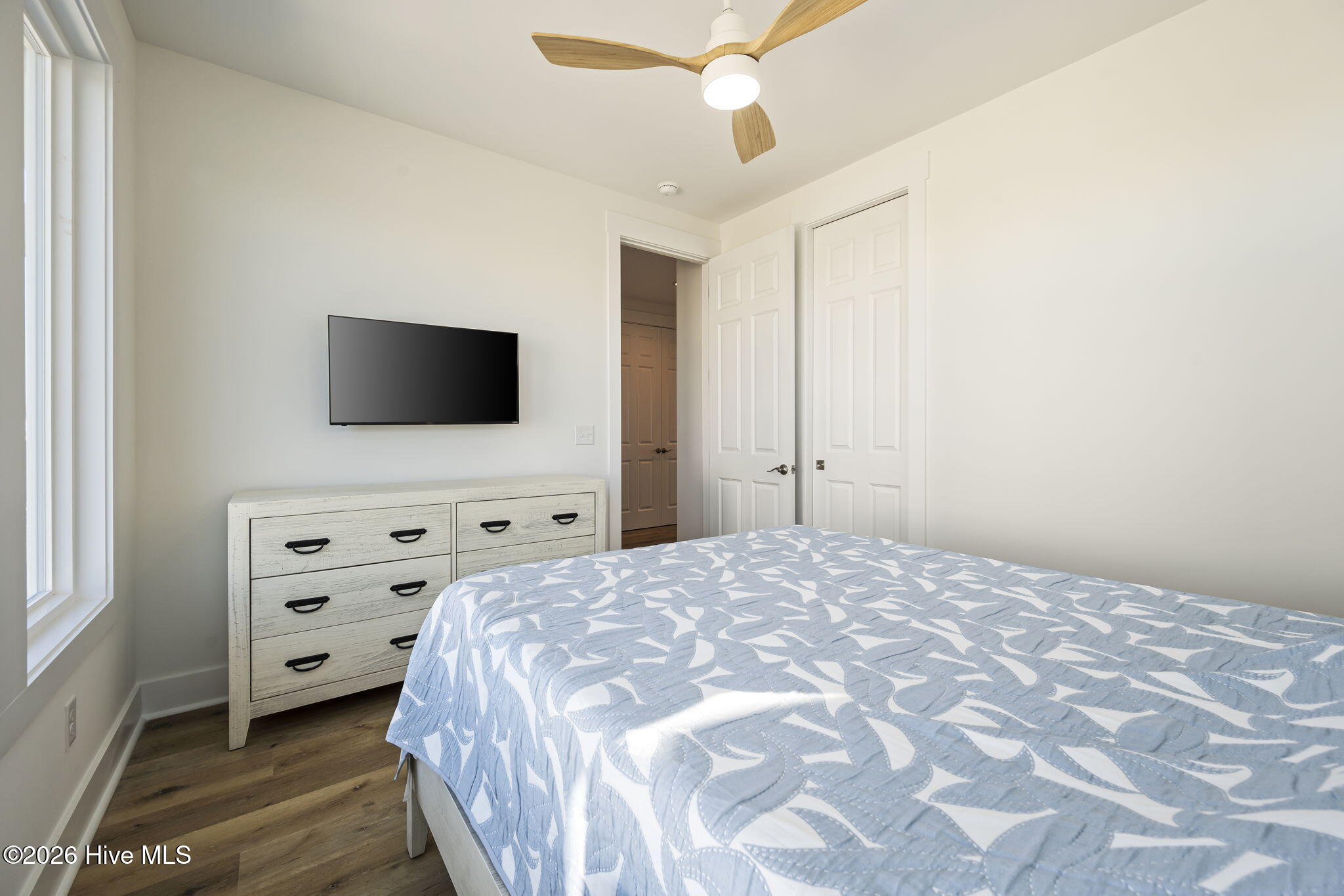 100550572 | Photo 29