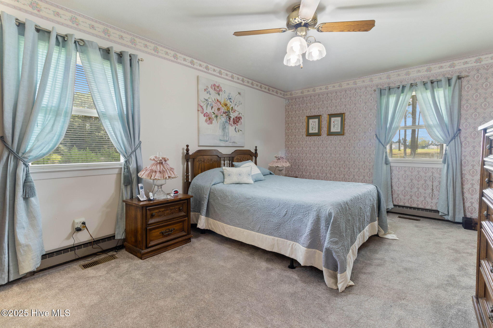 100533593 | Photo 11