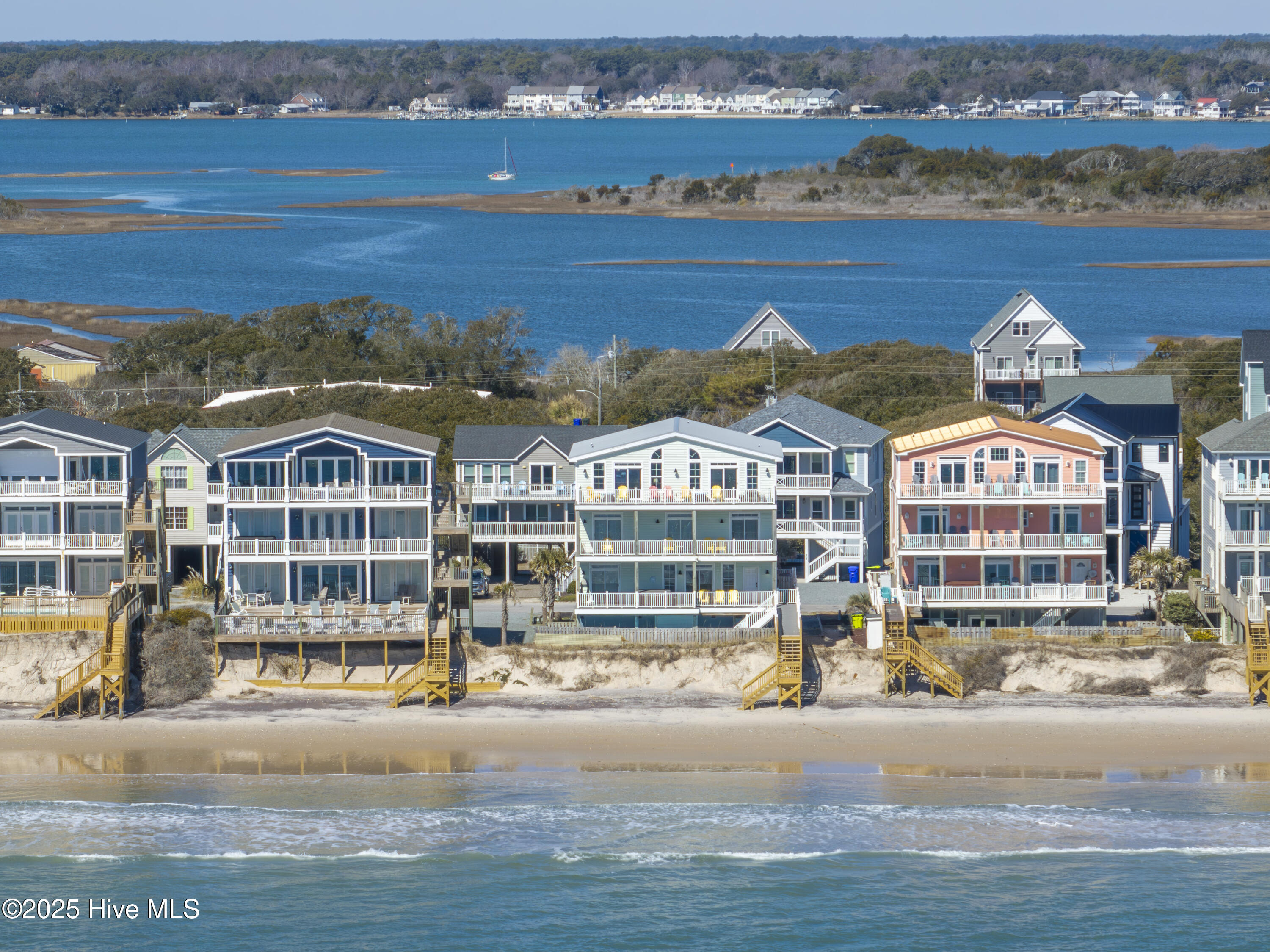 100492719 | Photo 14